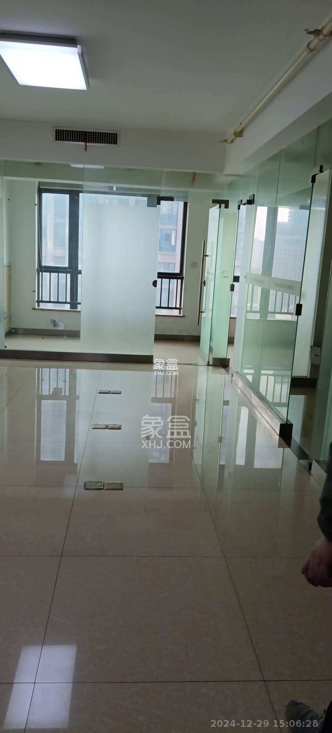 湘域相遇 1室1厅1卫 6500.0元/月 湘域相遇 1室1厅1卫 6500.0元/月室内图