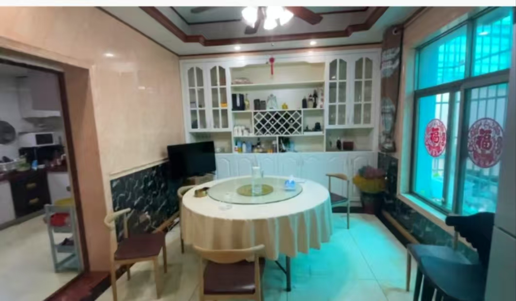 金牛新村 9室3厅4卫 10000.0元/月 金牛新村 9室3厅4卫 10000.0元/月室内图