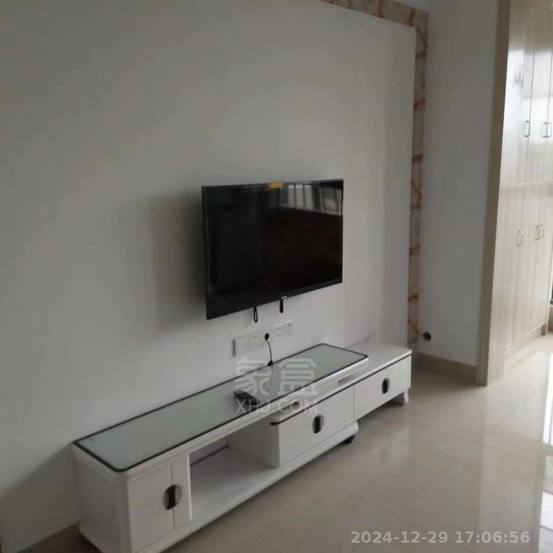 栗雨香堤  2室2厅1卫    1600.0元/月 栗雨香堤  2室2厅1卫    1600.0元/月室内图1