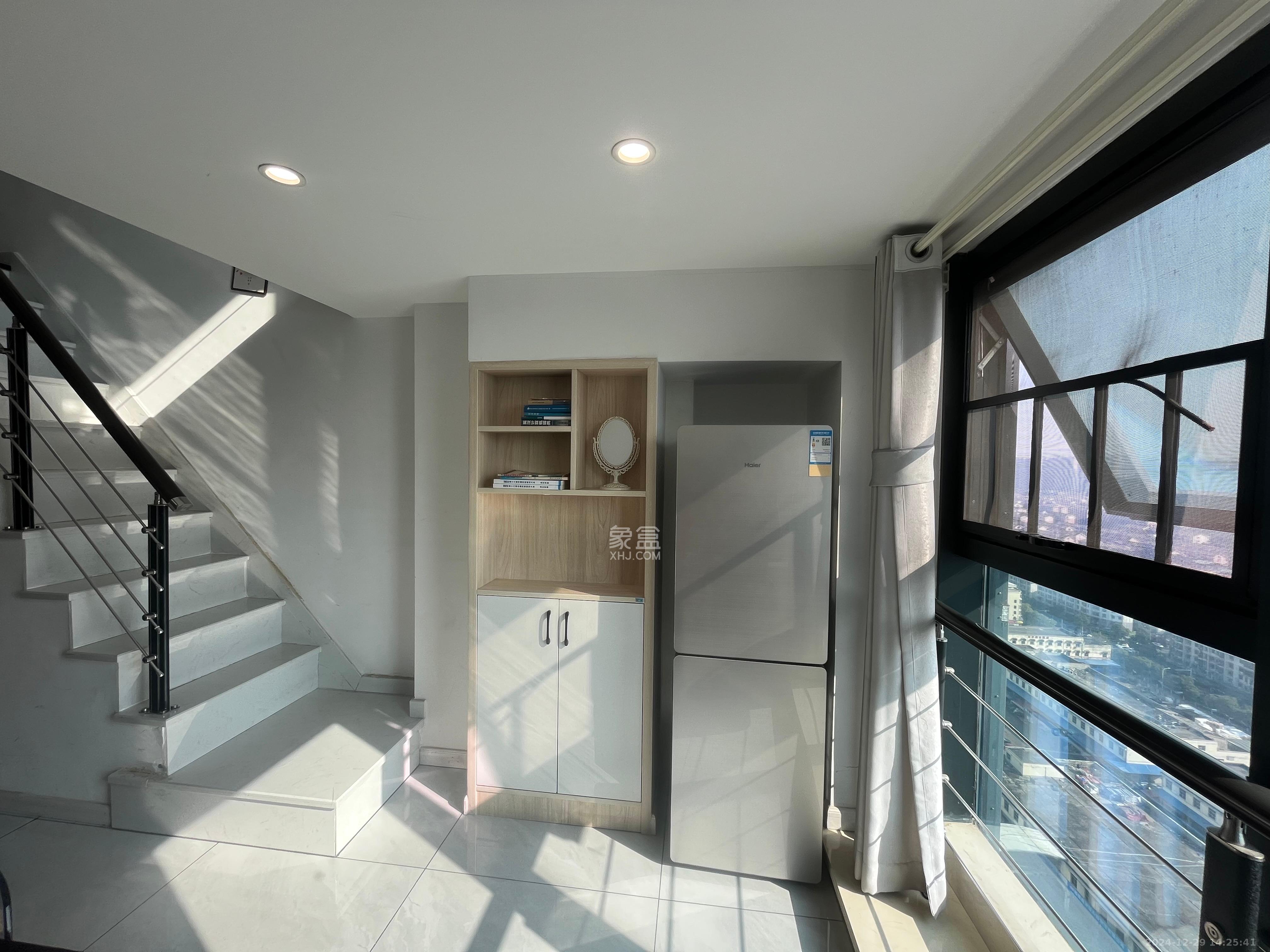 东盈商业广场(华泉城市广场) 1室1厅1卫 3000.0元/月 东盈商业广场(华泉城市广场) 1室1厅1卫 3000.0元/月室内图