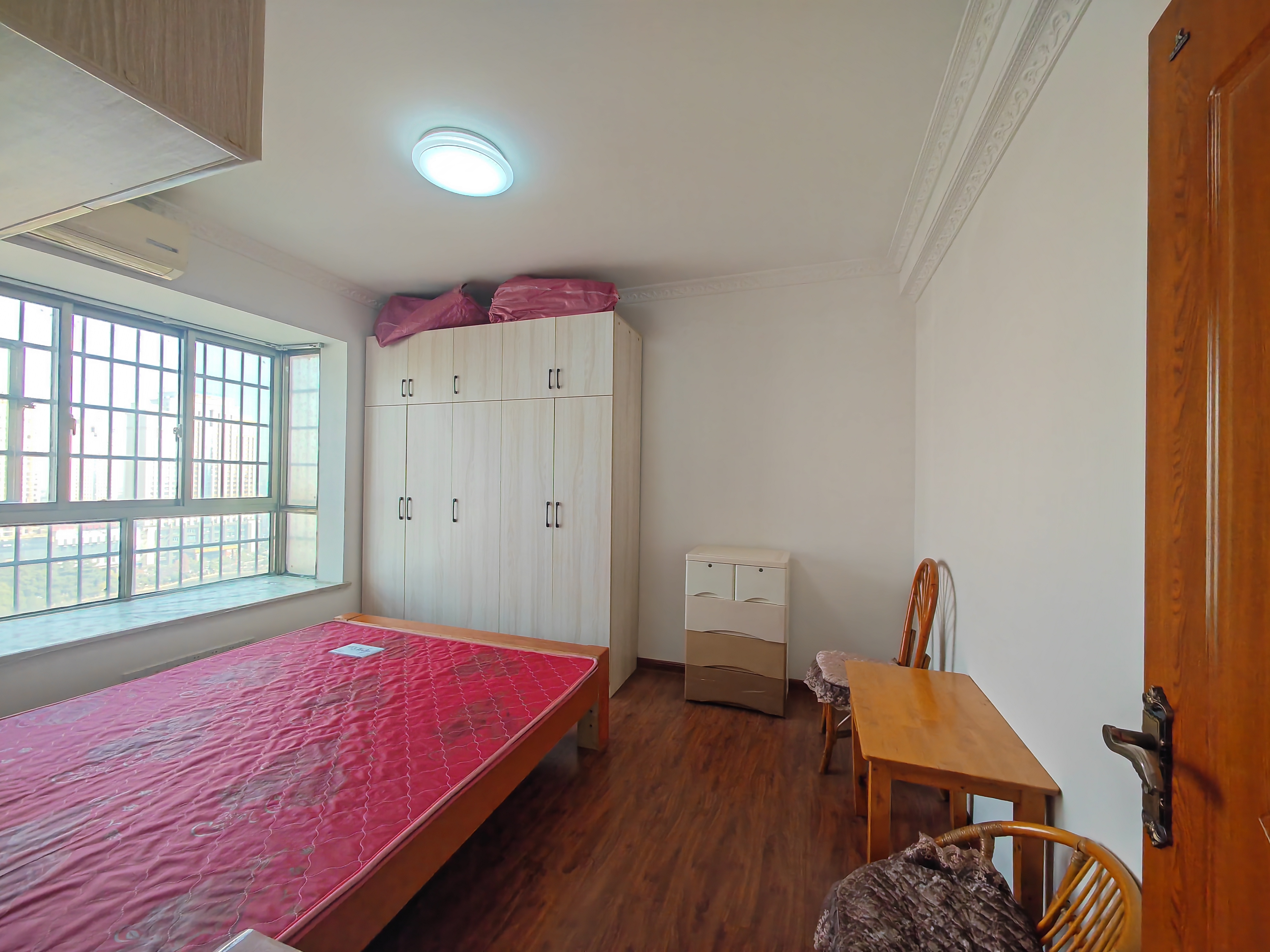 一品恒城 3室2厅2卫 1200.0元/月 一品恒城 3室2厅2卫 1200.0元/月室内图