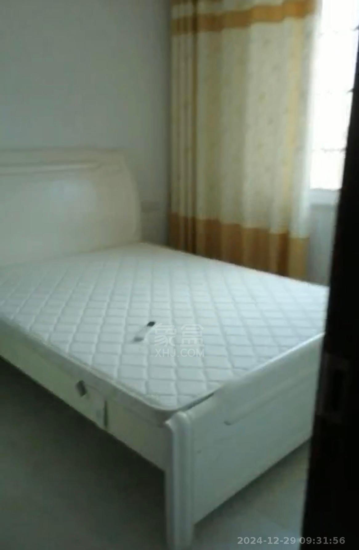 山河锦园 3室2厅1卫 1800.0元/月 山河锦园 3室2厅1卫 1800.0元/月室内图