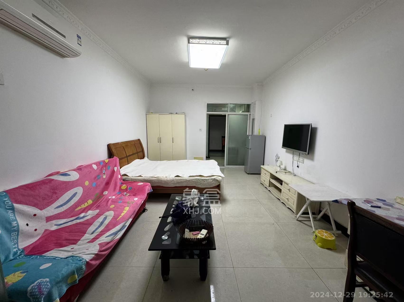 万象凯旋湾 1室1厅1卫 1500.0元/月 万象凯旋湾 1室1厅1卫 1500.0元/月室内图