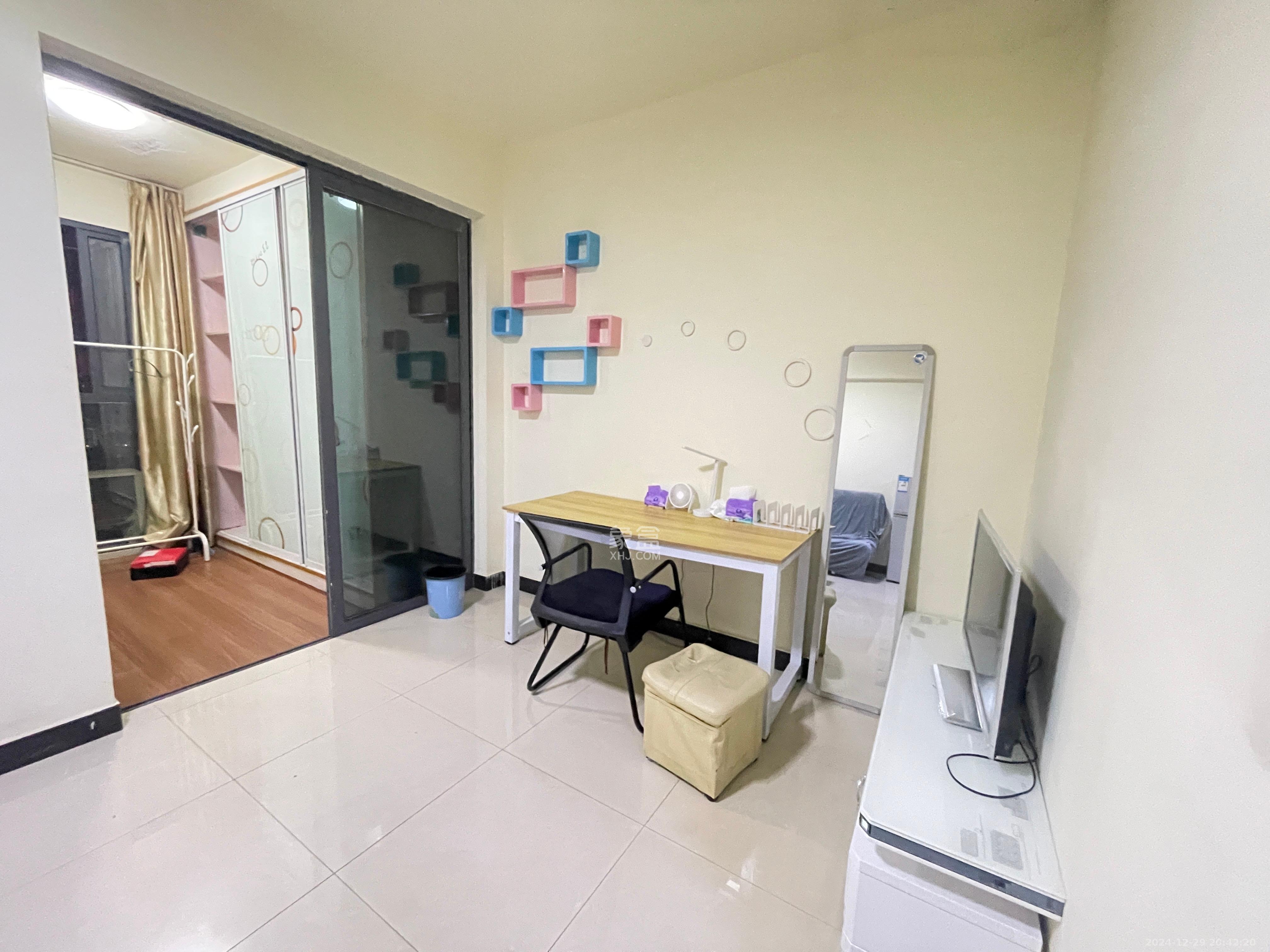 时代公馆 1室0厅0卫 1600.0元/月 时代公馆 1室0厅0卫 1600.0元/月室内图