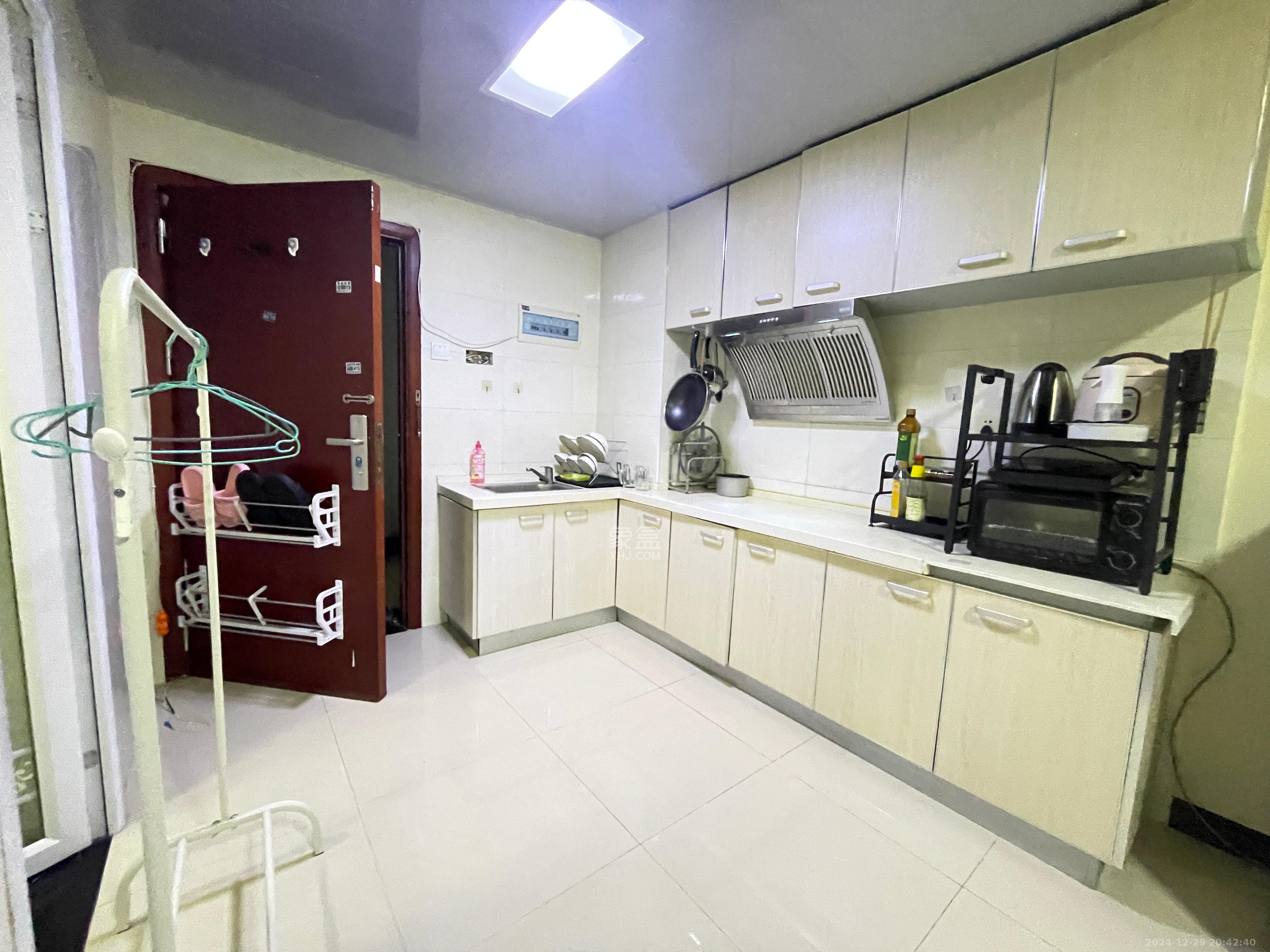 时代公馆 1室0厅0卫 1600.0元/月 时代公馆 1室0厅0卫 1600.0元/月室内图