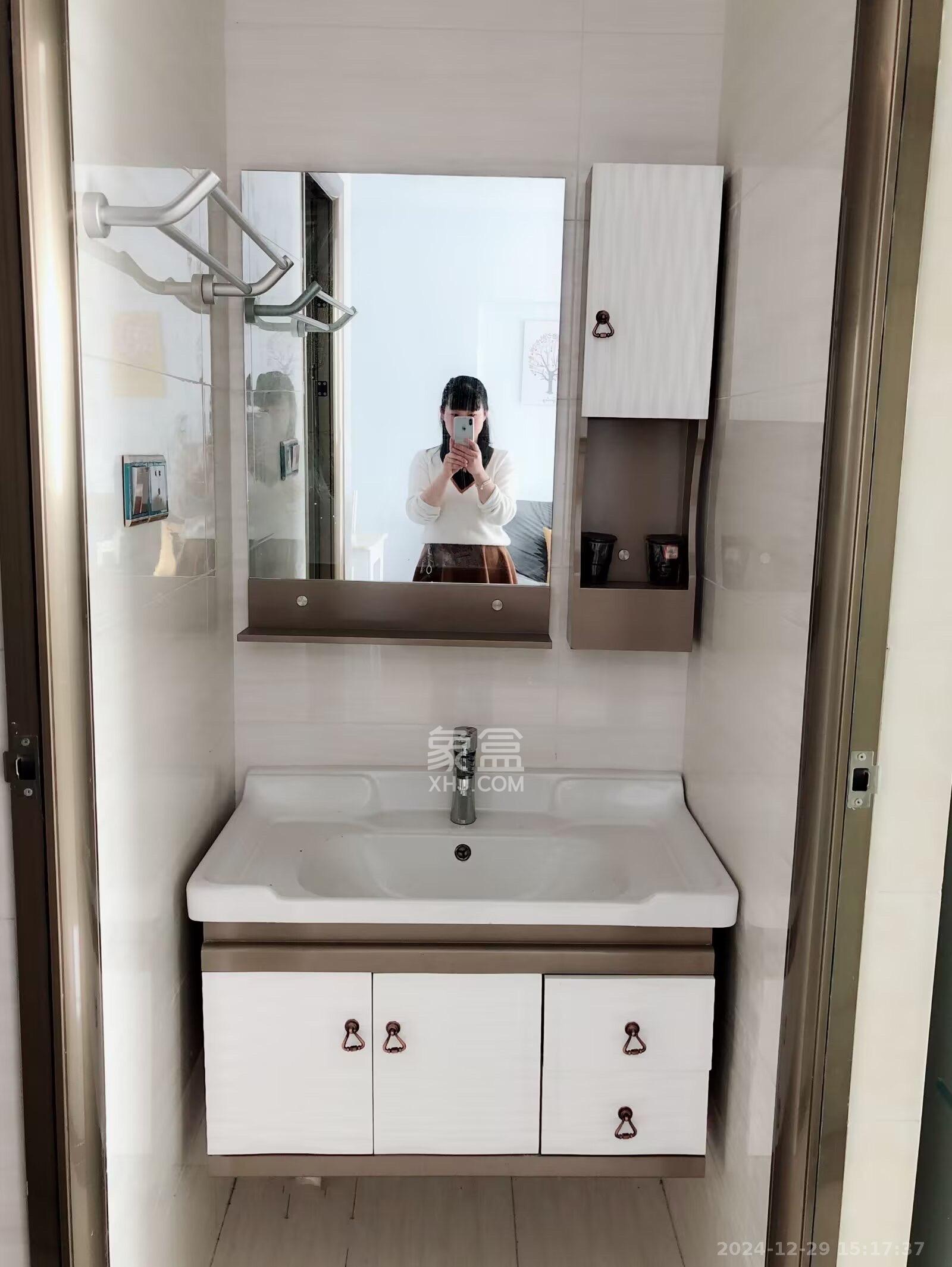 达美美立方  1室1厅1卫    2300.0元/月 达美美立方  1室1厅1卫    2300.0元/月室内图