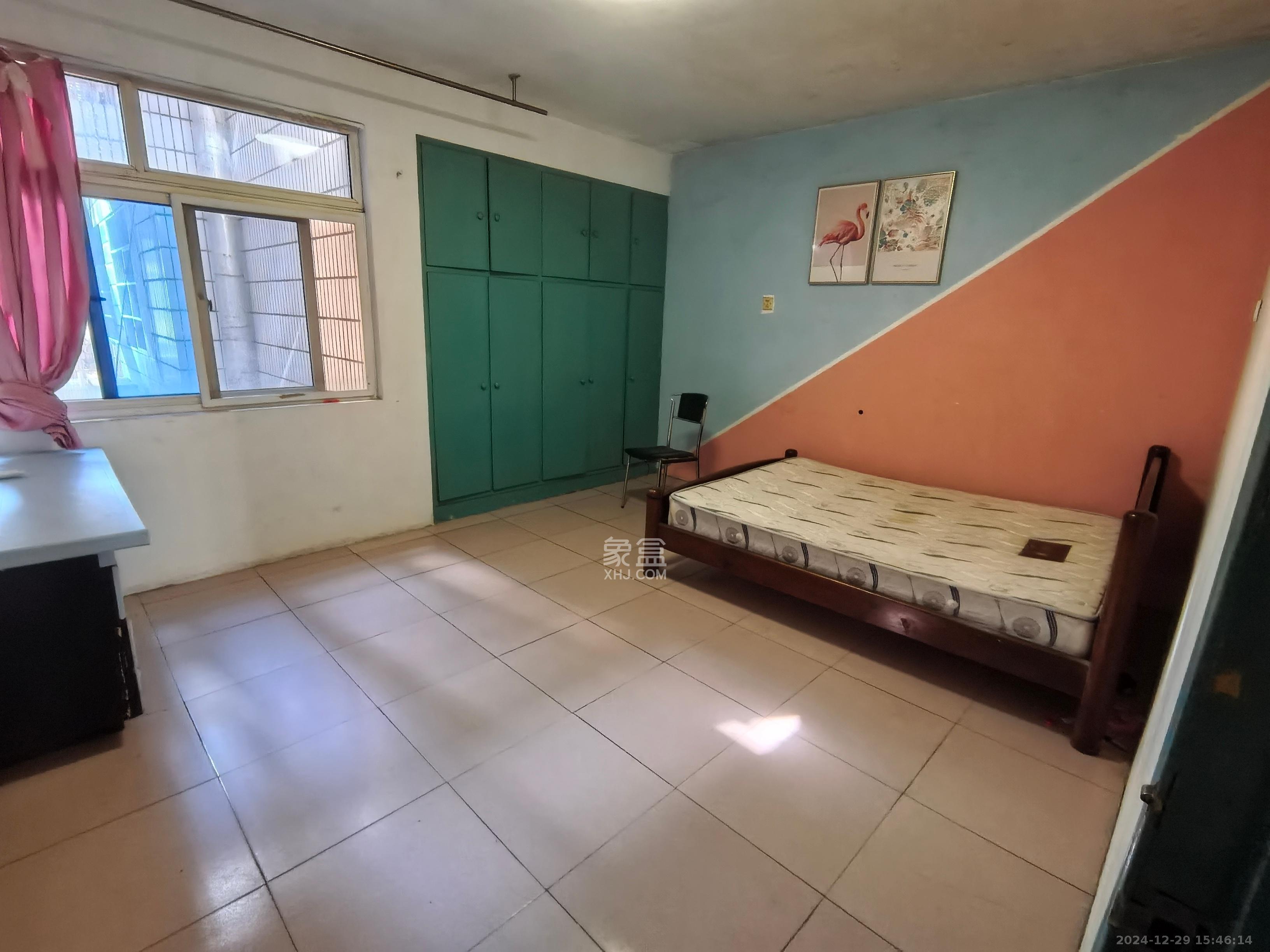 韭菜园商住楼 3室2厅2卫 2900.0元/月 韭菜园商住楼 3室2厅2卫 2900.0元/月室内图