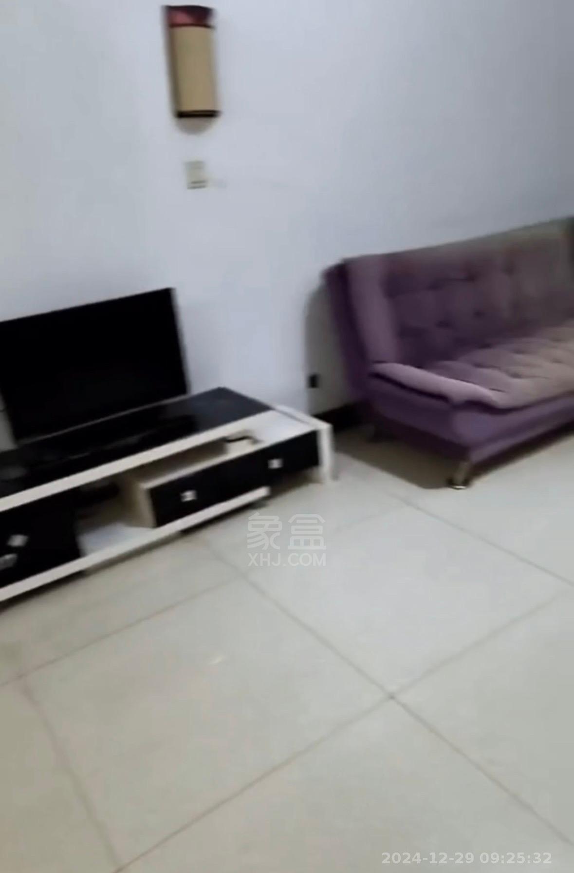 山河锦园 2室2厅1卫 1300.0元/月 山河锦园 2室2厅1卫 1300.0元/月室内图