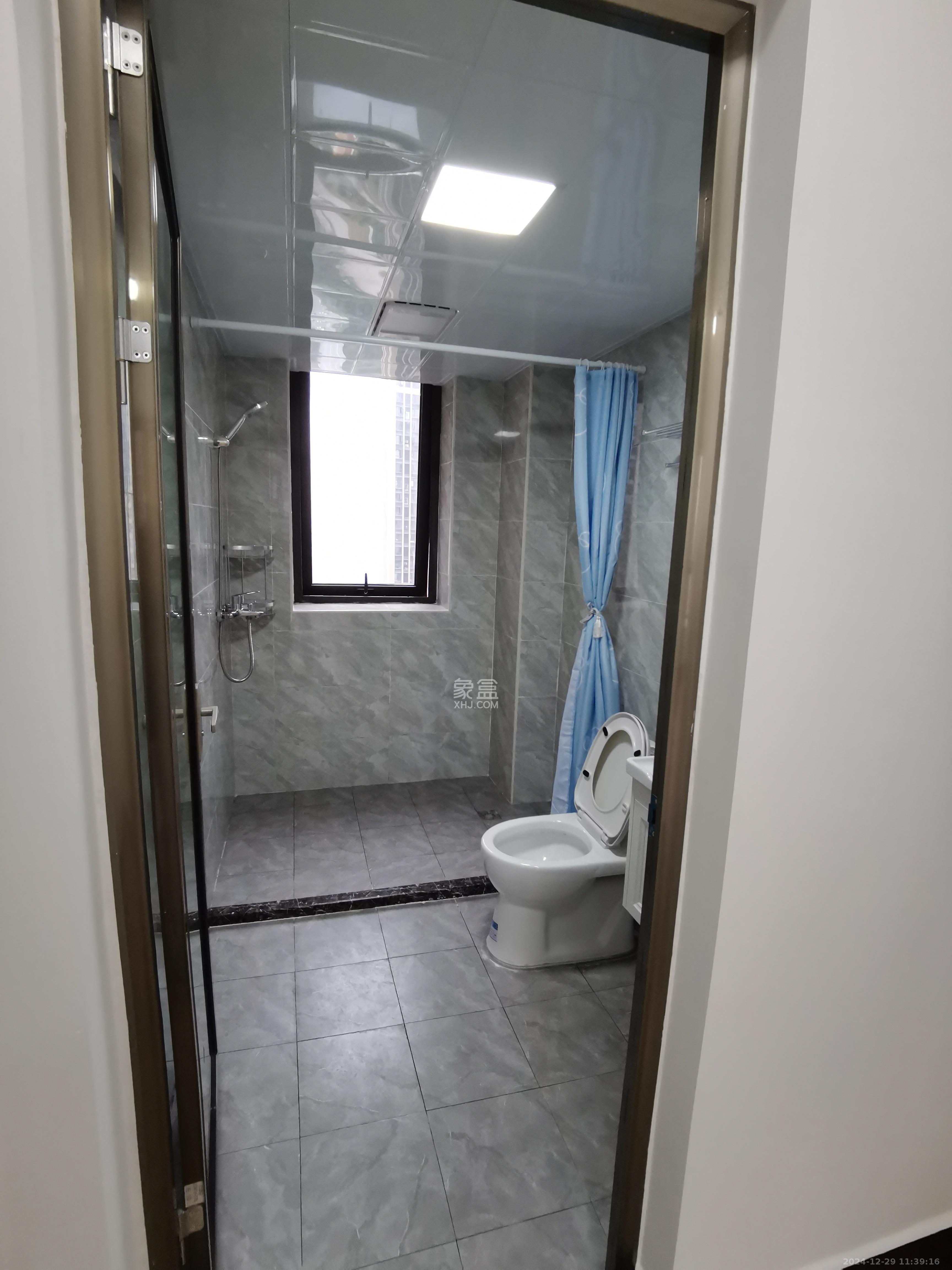 明昇壹城(明昇时代广场)二期  3室2厅3卫    4500.0元/月 明昇壹城(明昇时代广场)二期  3室2厅3卫    4500.0元/月室内图