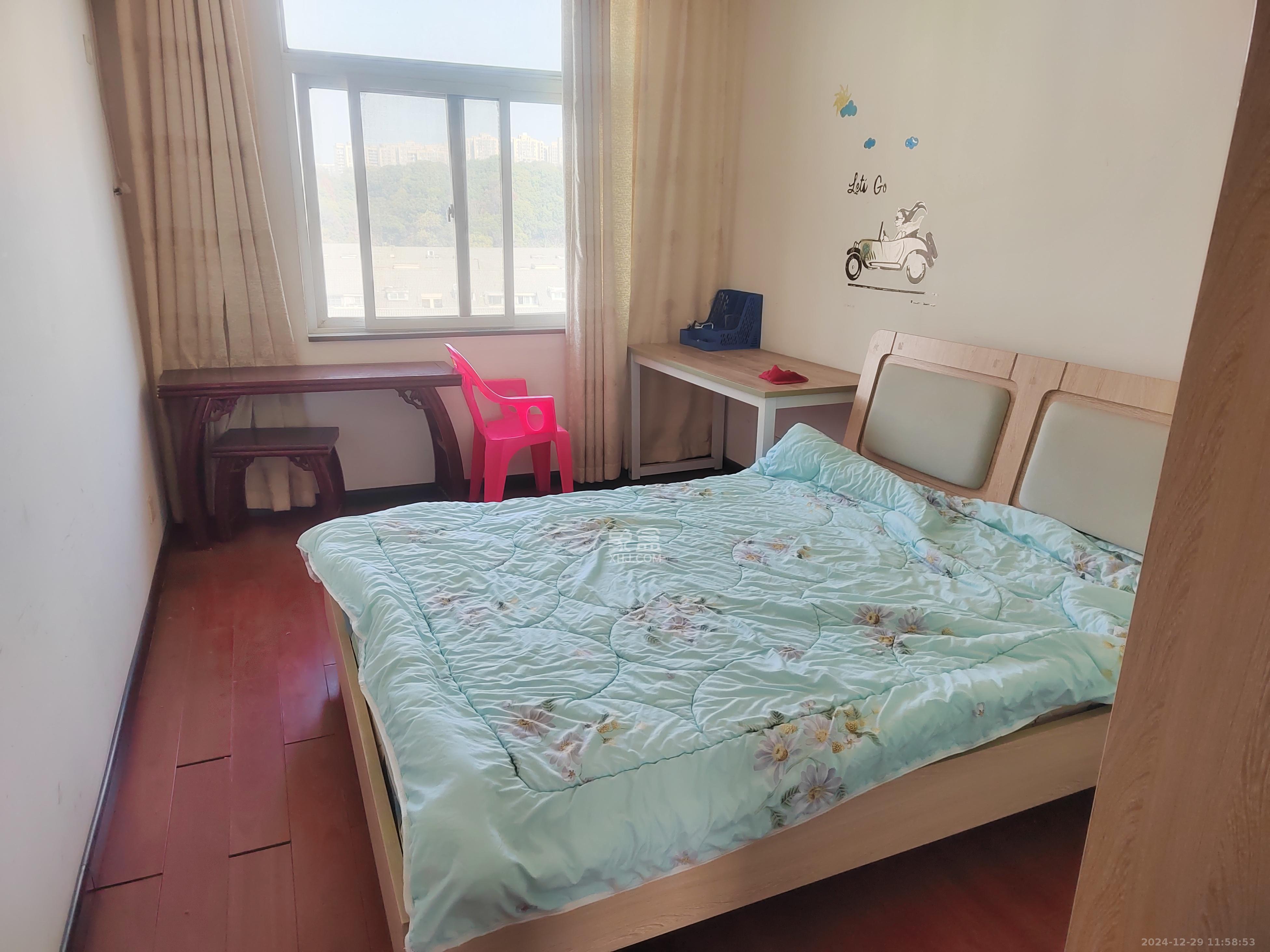 鄱阳小区  3室2厅2卫    2000.0元/月 鄱阳小区  3室2厅2卫    2000.0元/月室内图