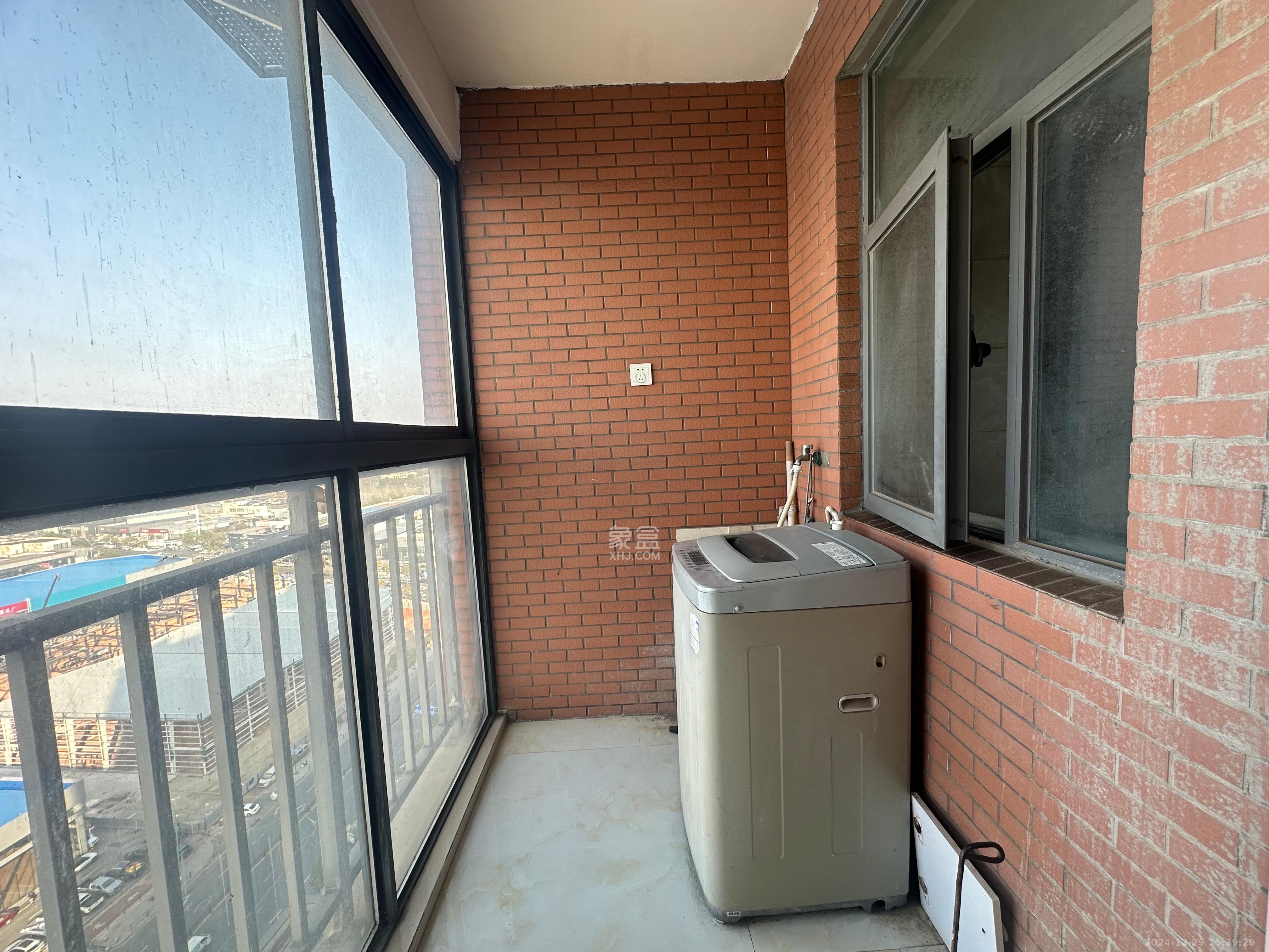 长永佳苑 2室1厅1卫 1500.0元/月 长永佳苑 2室1厅1卫 1500.0元/月室内图