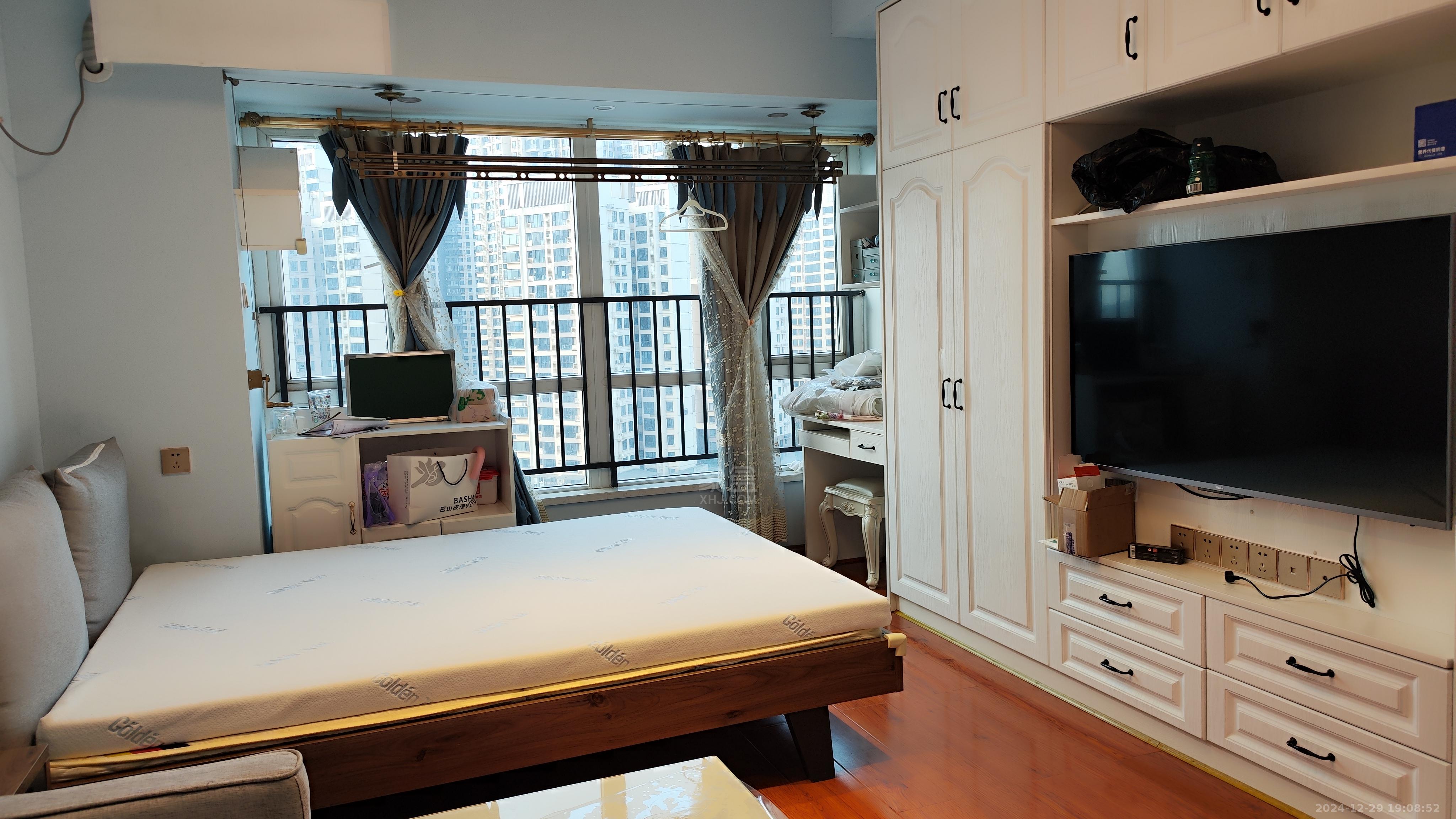 美的城三期 1室1厅1卫 1200.0元/月 美的城三期 1室1厅1卫 1200.0元/月室内图