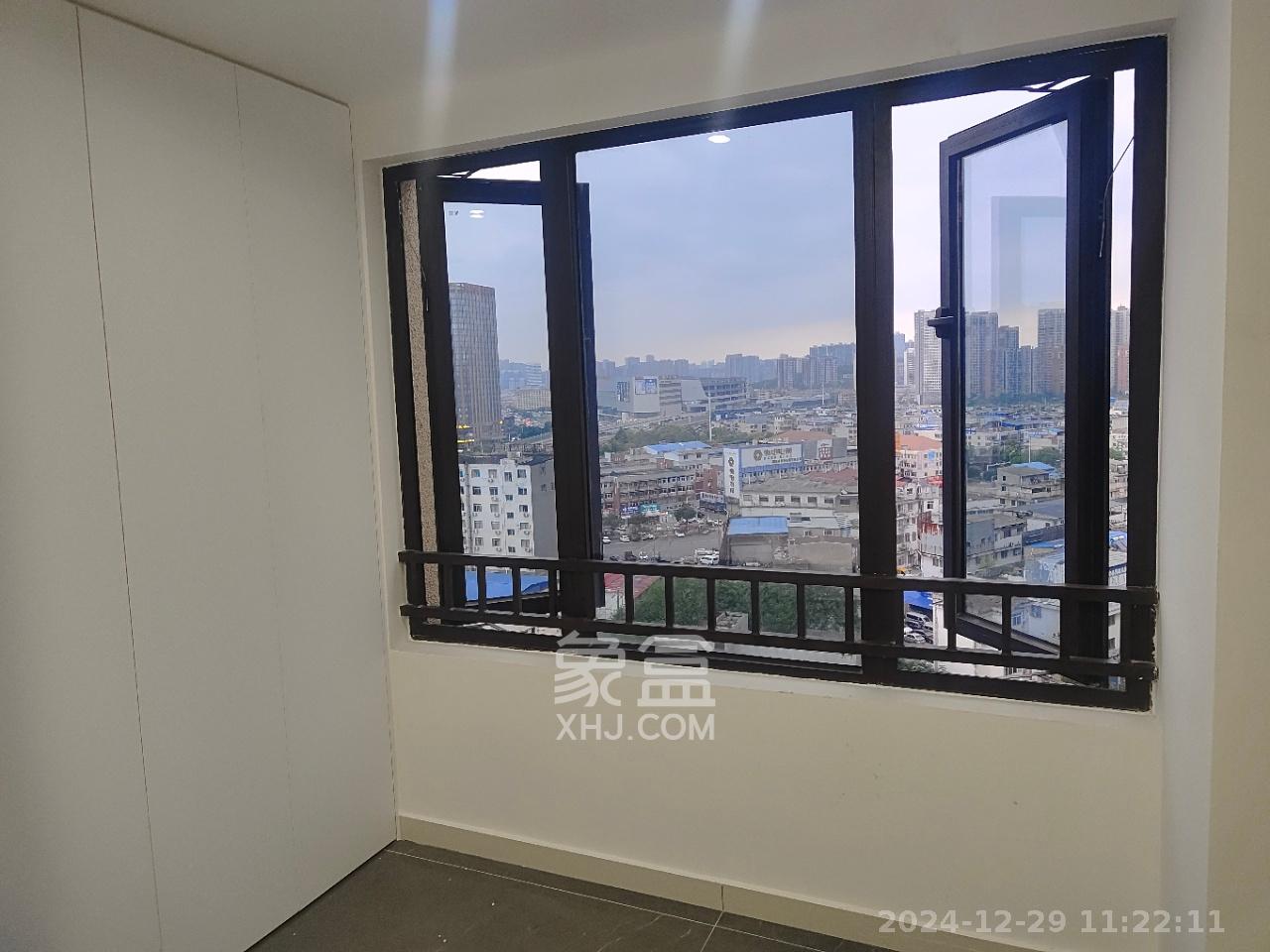 中海珑悦府  1室1厅1卫    1100.0元/月室内图