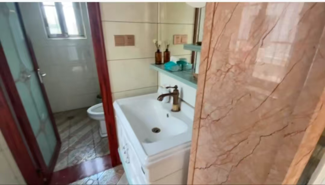 金牛新村 9室3厅4卫 10000.0元/月 金牛新村 9室3厅4卫 10000.0元/月室内图