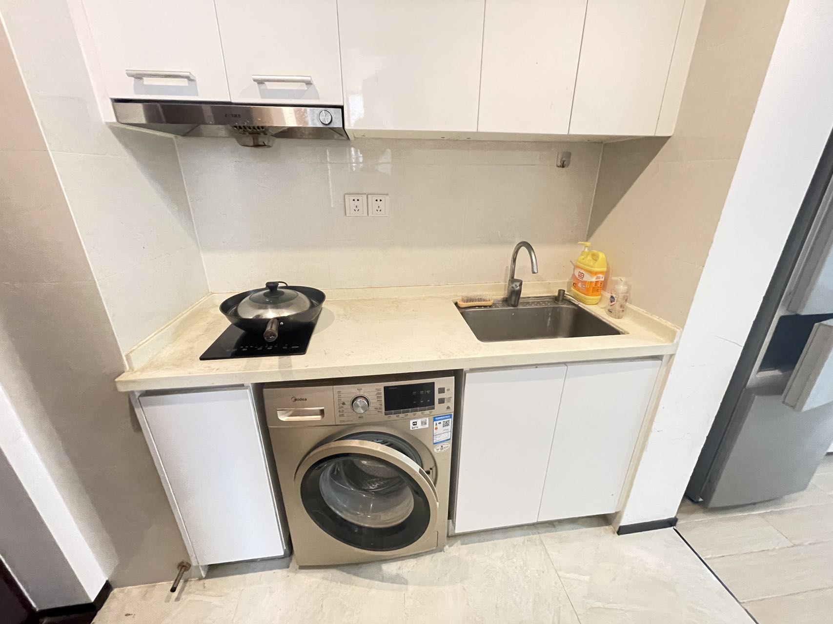 中海国际二期 1室1厅1卫 1200.0元/月 中海国际二期 1室1厅1卫 1200.0元/月室内图