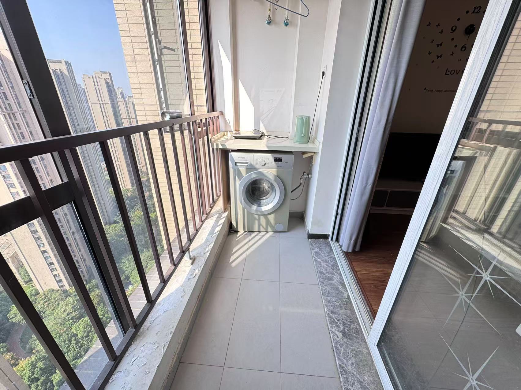 中泰财富湘江 1室0厅1卫 23.8万 中泰财富湘江 1室0厅1卫 23.8万室内图