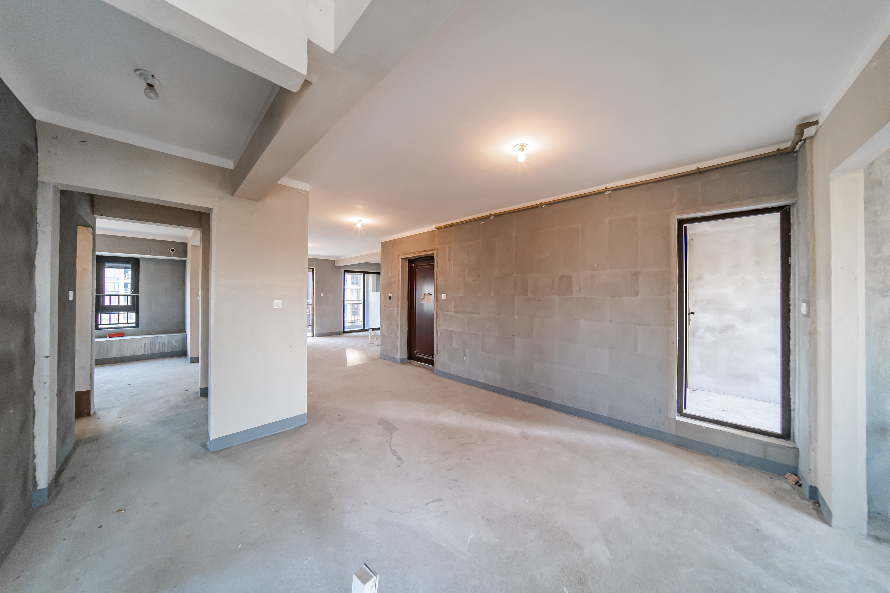 建发电建江山悦  4室2厅2卫   150.00万其他