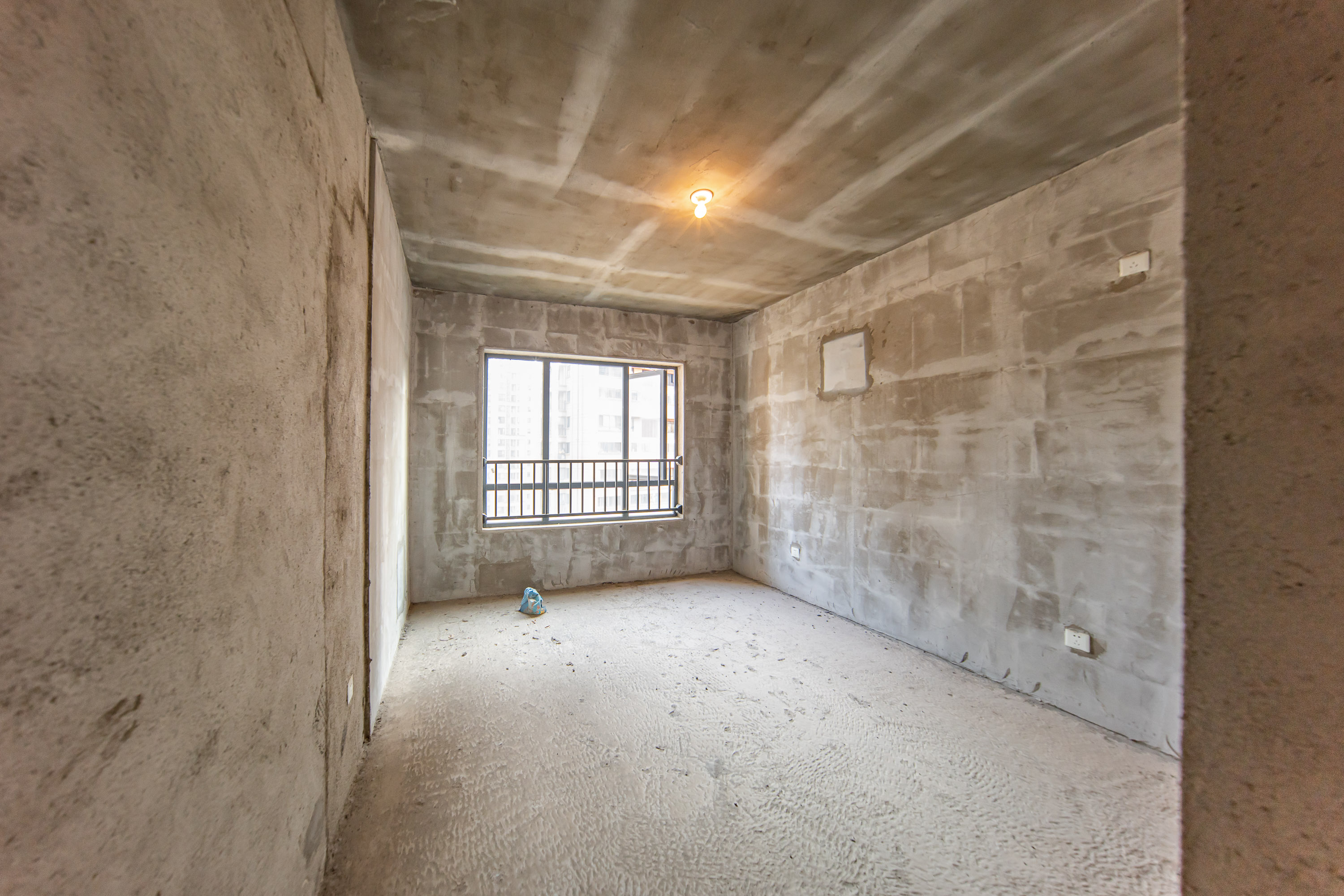 邦盛水岸御园 4室2厅2卫 75.0万 邦盛水岸御园 4室2厅2卫 75.0万卧室