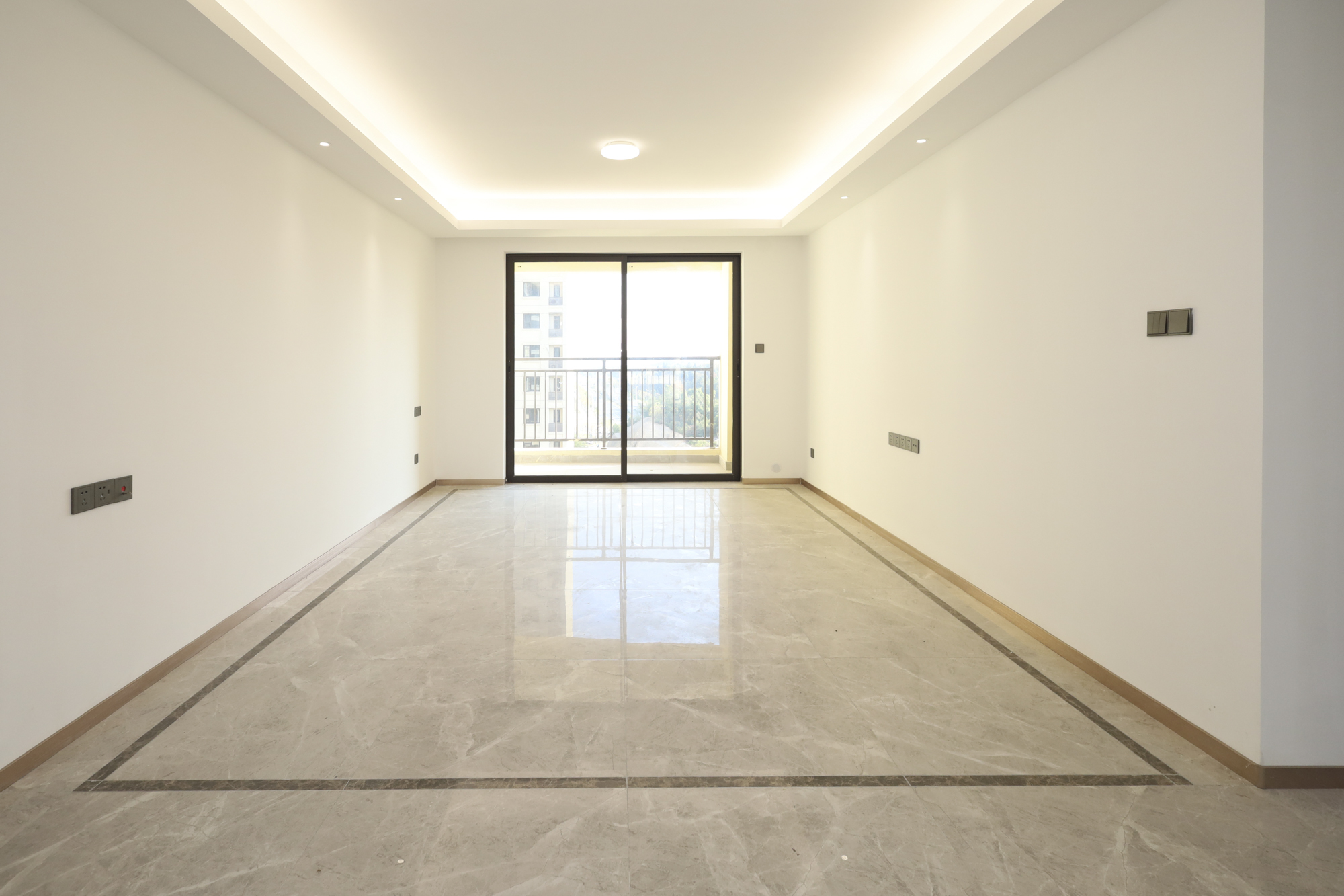 恒基旭辉湖山赋 3室2厅2卫 82.5万 恒基旭辉湖山赋 3室2厅2卫 82.5万客厅