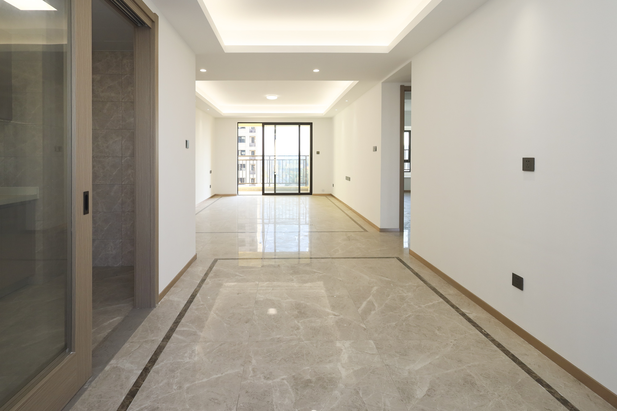 恒基旭辉湖山赋 3室2厅2卫 82.5万 恒基旭辉湖山赋 3室2厅2卫 82.5万客厅