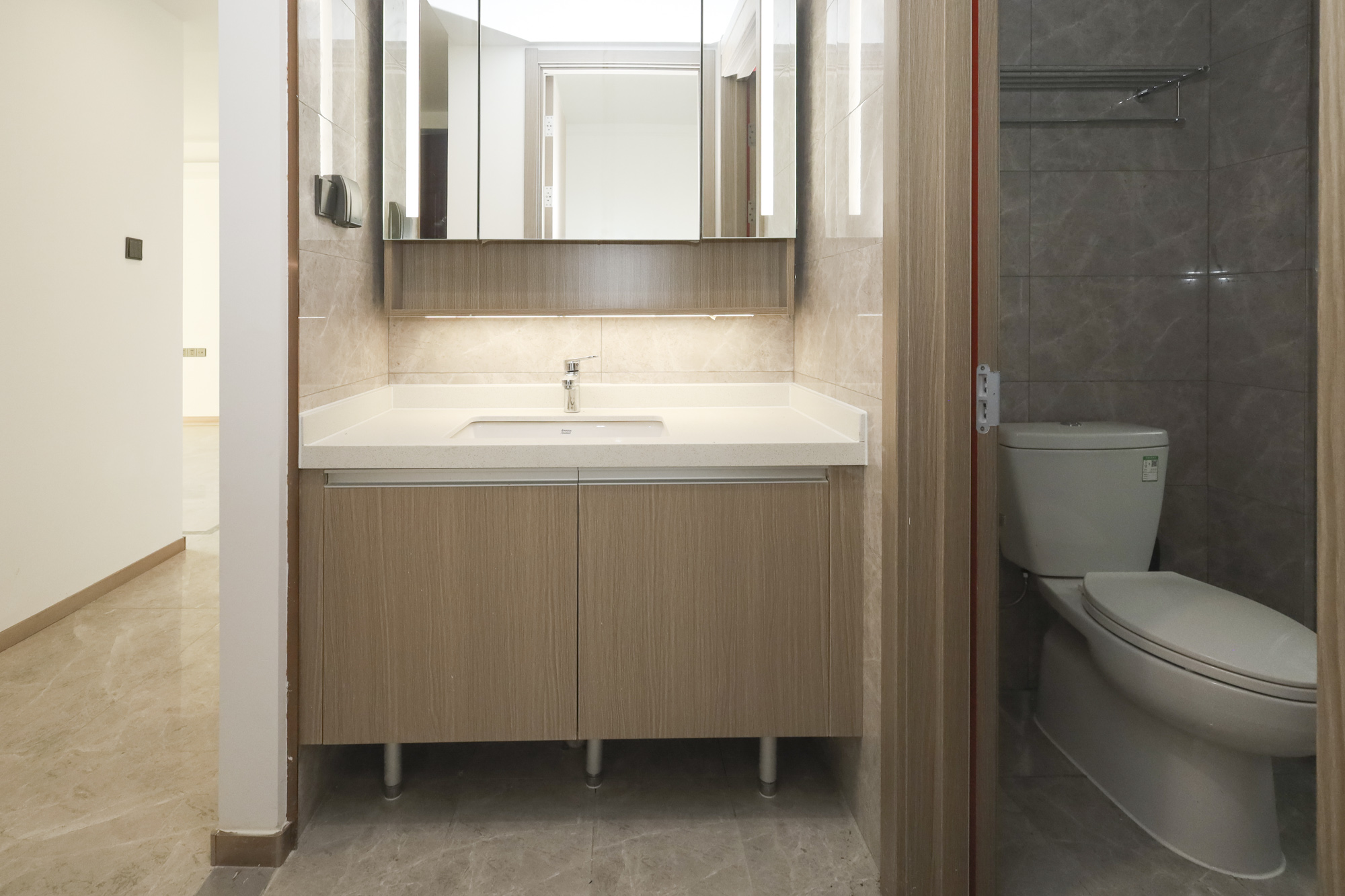 恒基旭辉湖山赋 3室2厅2卫 82.5万 恒基旭辉湖山赋 3室2厅2卫 82.5万卫生间