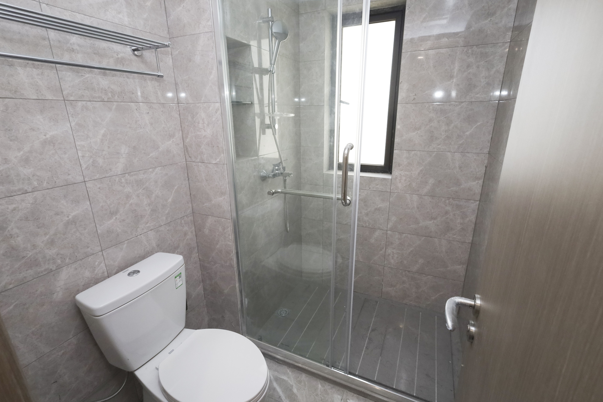 恒基旭辉湖山赋 3室2厅2卫 82.5万 恒基旭辉湖山赋 3室2厅2卫 82.5万卫生间