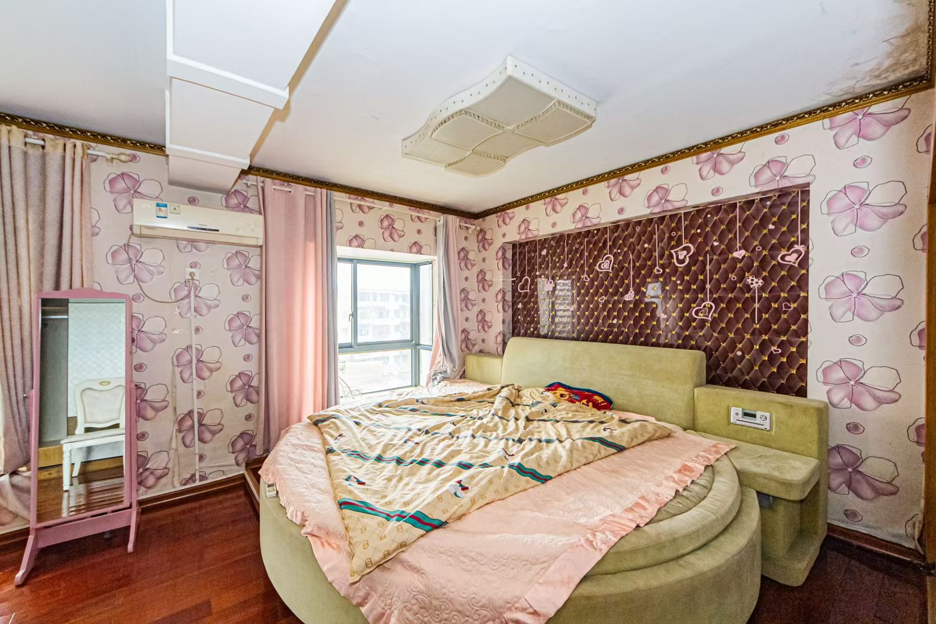 湘江北尚  3室2厅2卫   3800.00元/月室内图
