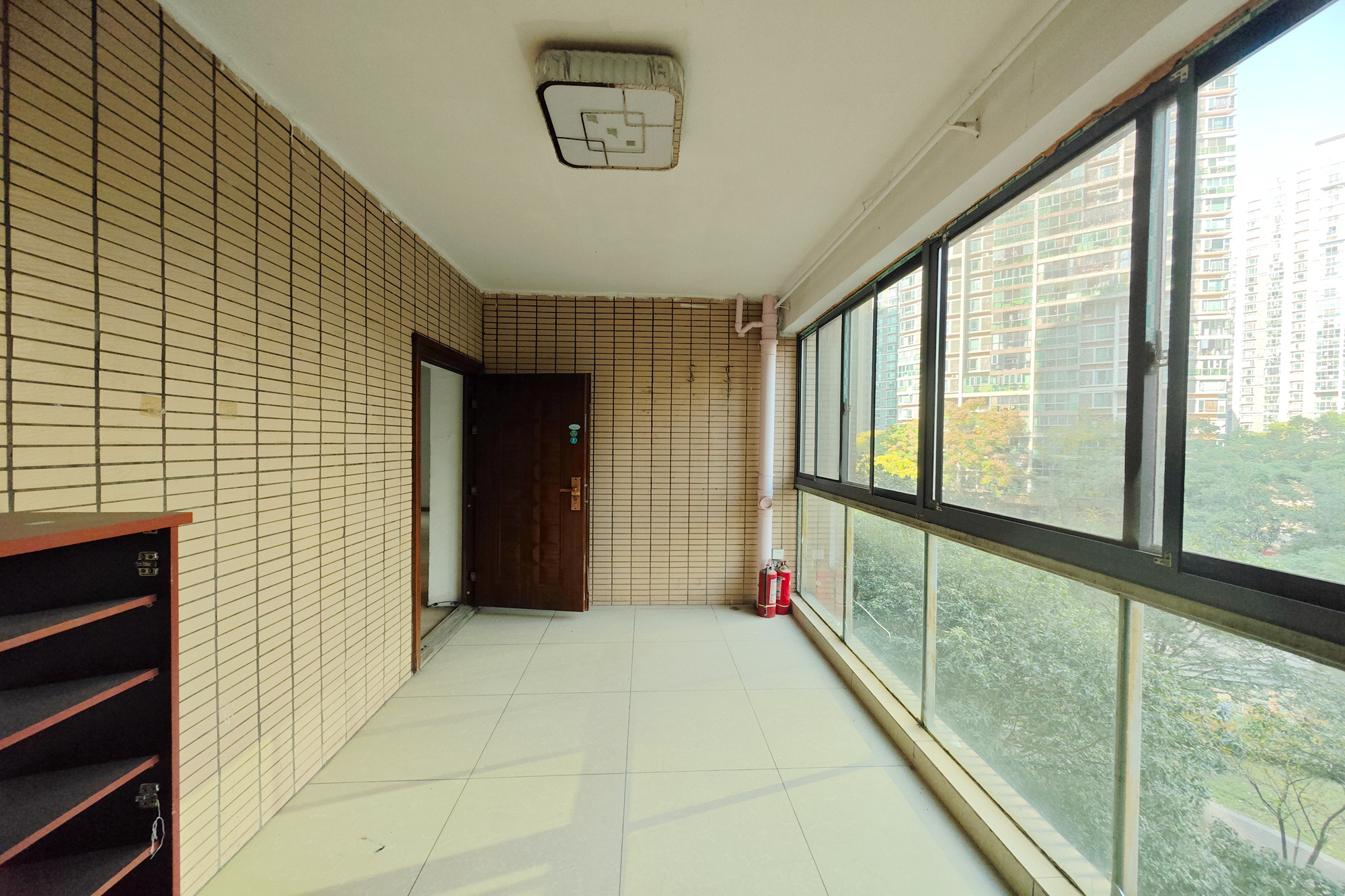 新城新世界一二三期  4室2厅2卫   136.00万其他