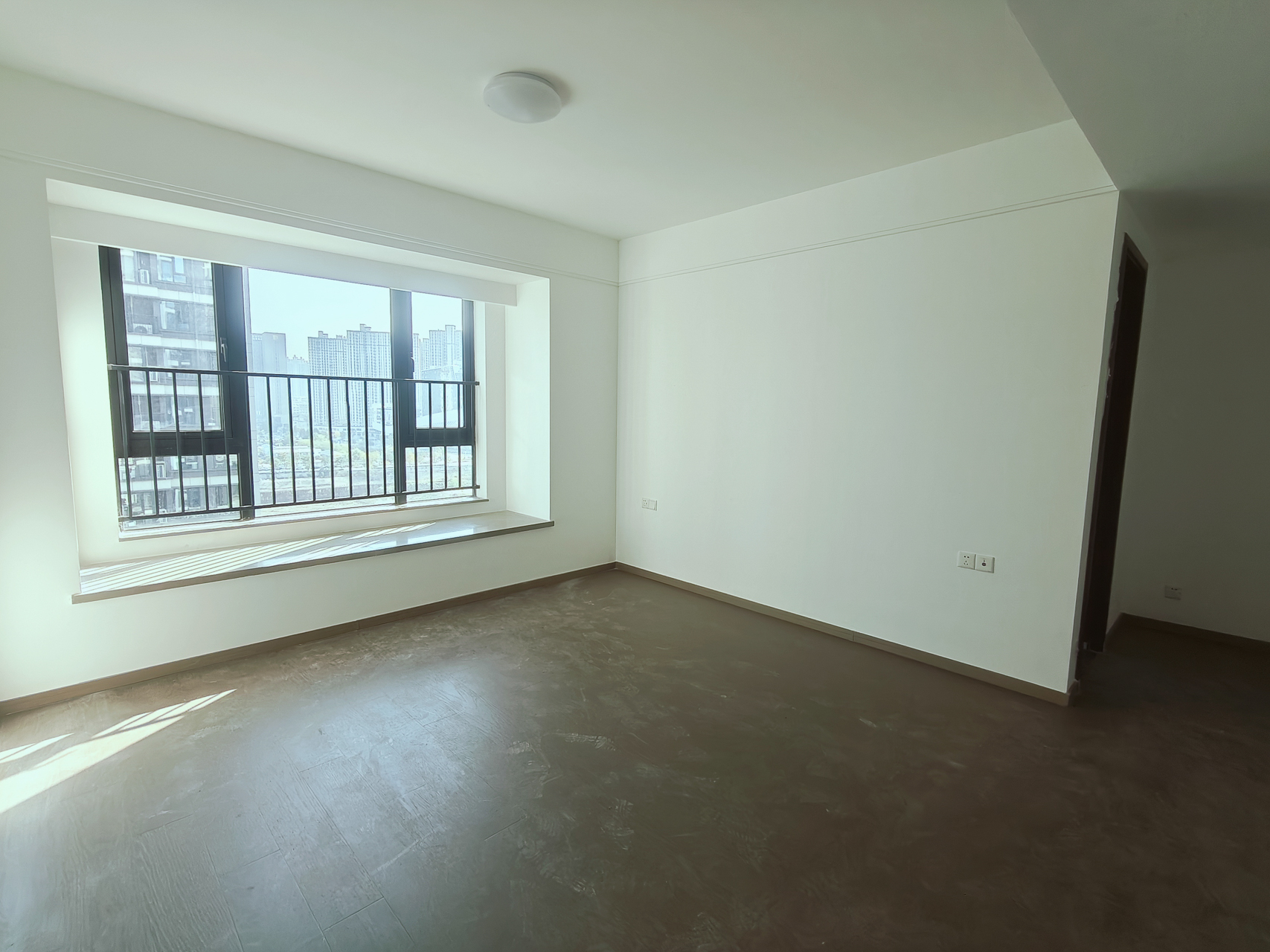 越秀湘江星汇城三期  4室2厅3卫    285.0万 越秀湘江星汇城三期  4室2厅3卫    285.0万卧室