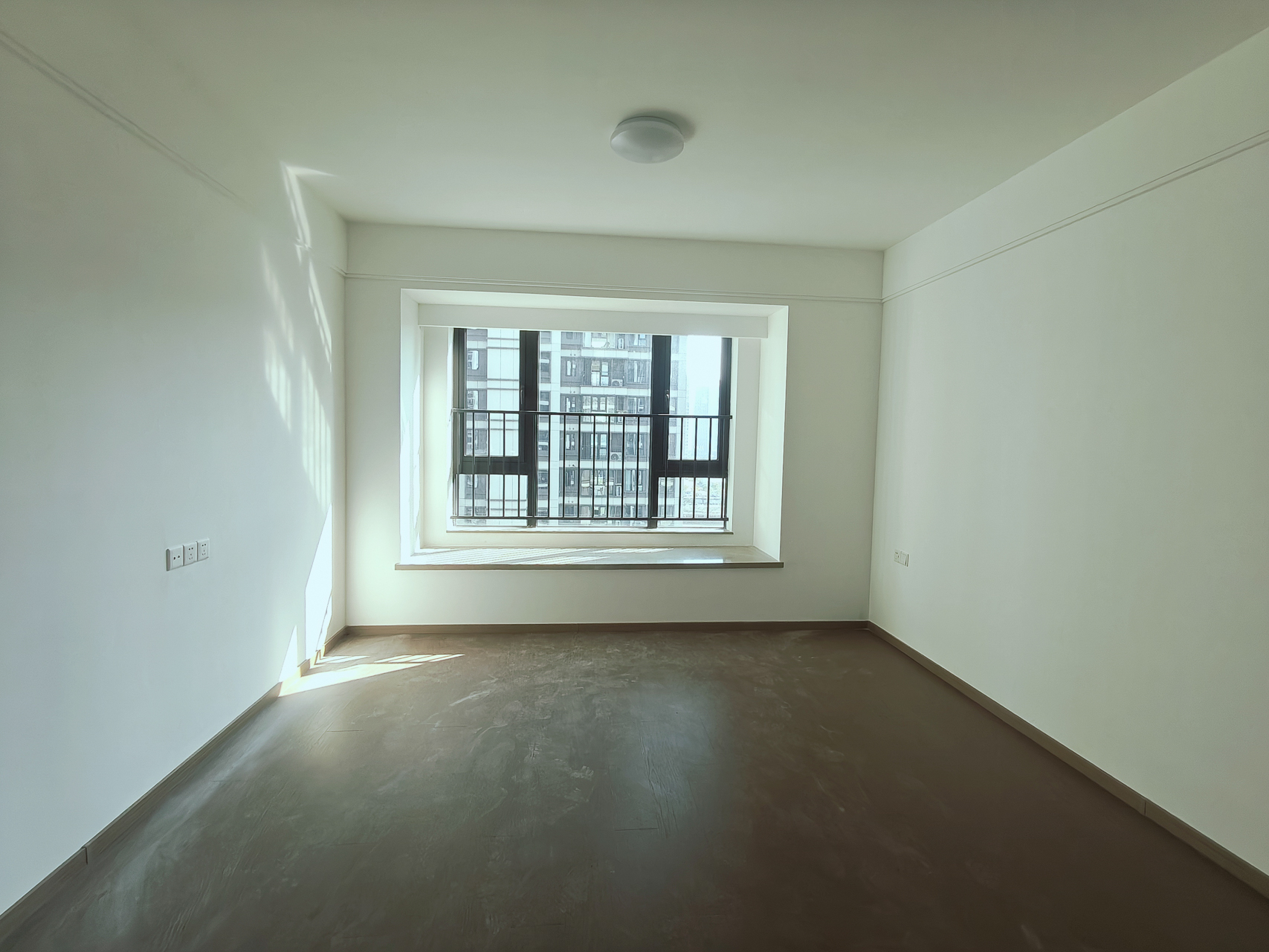 越秀湘江星汇城三期  4室2厅3卫    285.0万 越秀湘江星汇城三期  4室2厅3卫    285.0万卧室