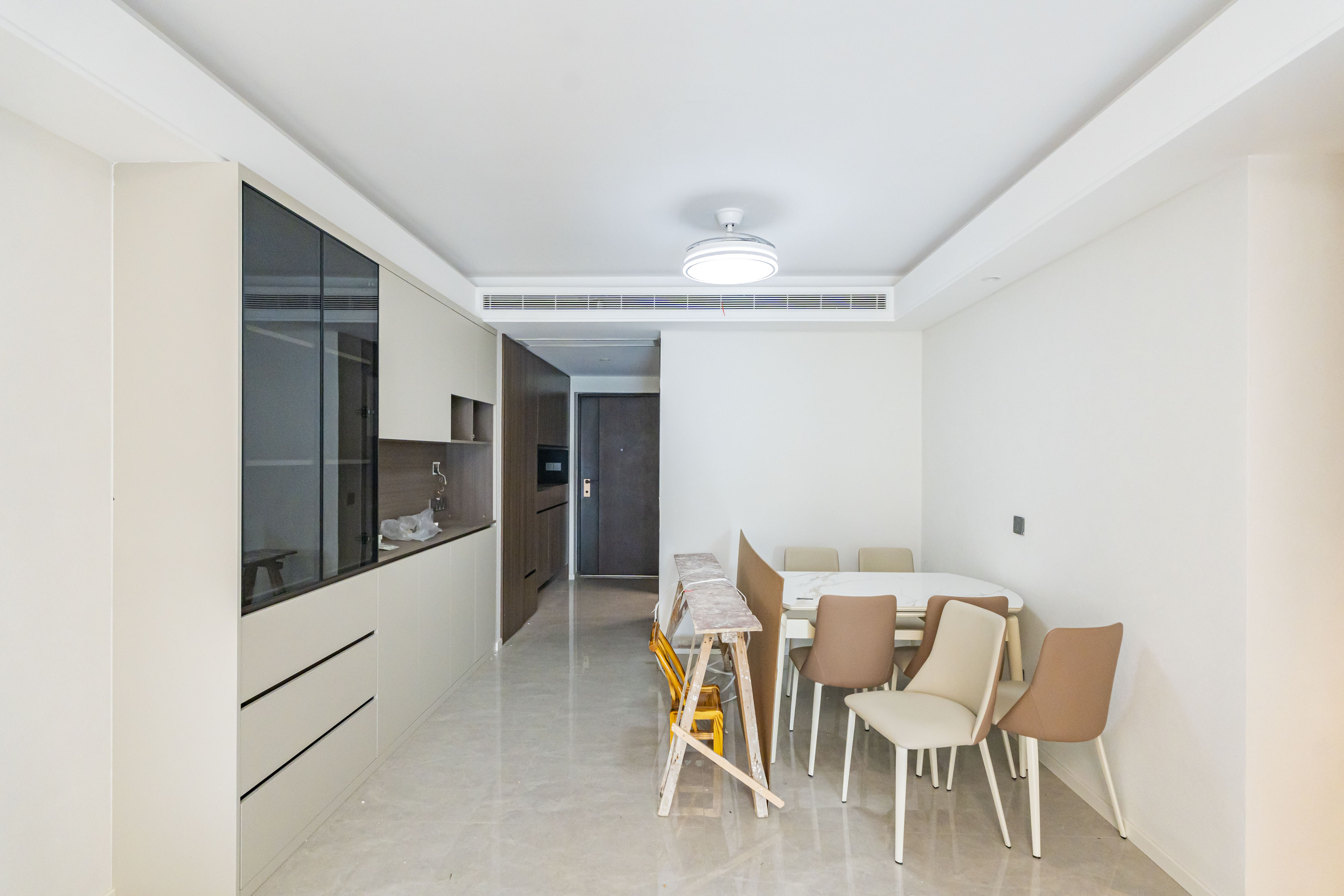 金源府  3室2厅2卫    145.0万 金源府  3室2厅2卫    145.0万客厅