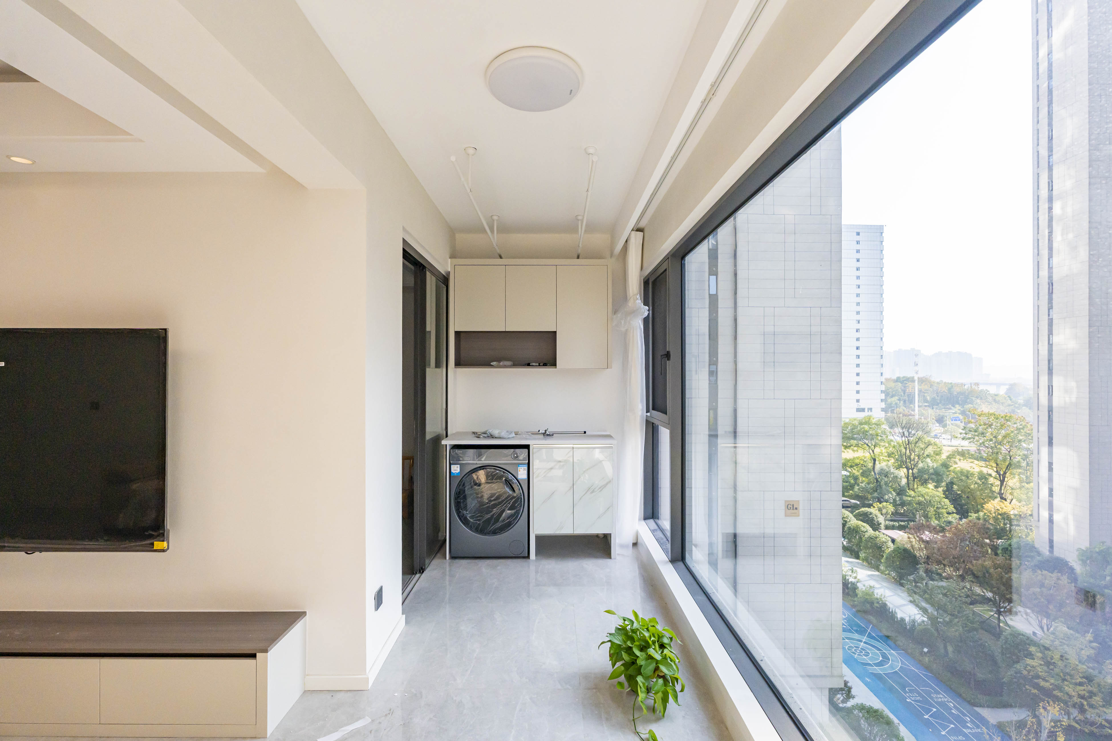 金源府  3室2厅2卫    145.0万 金源府  3室2厅2卫    145.0万阳台