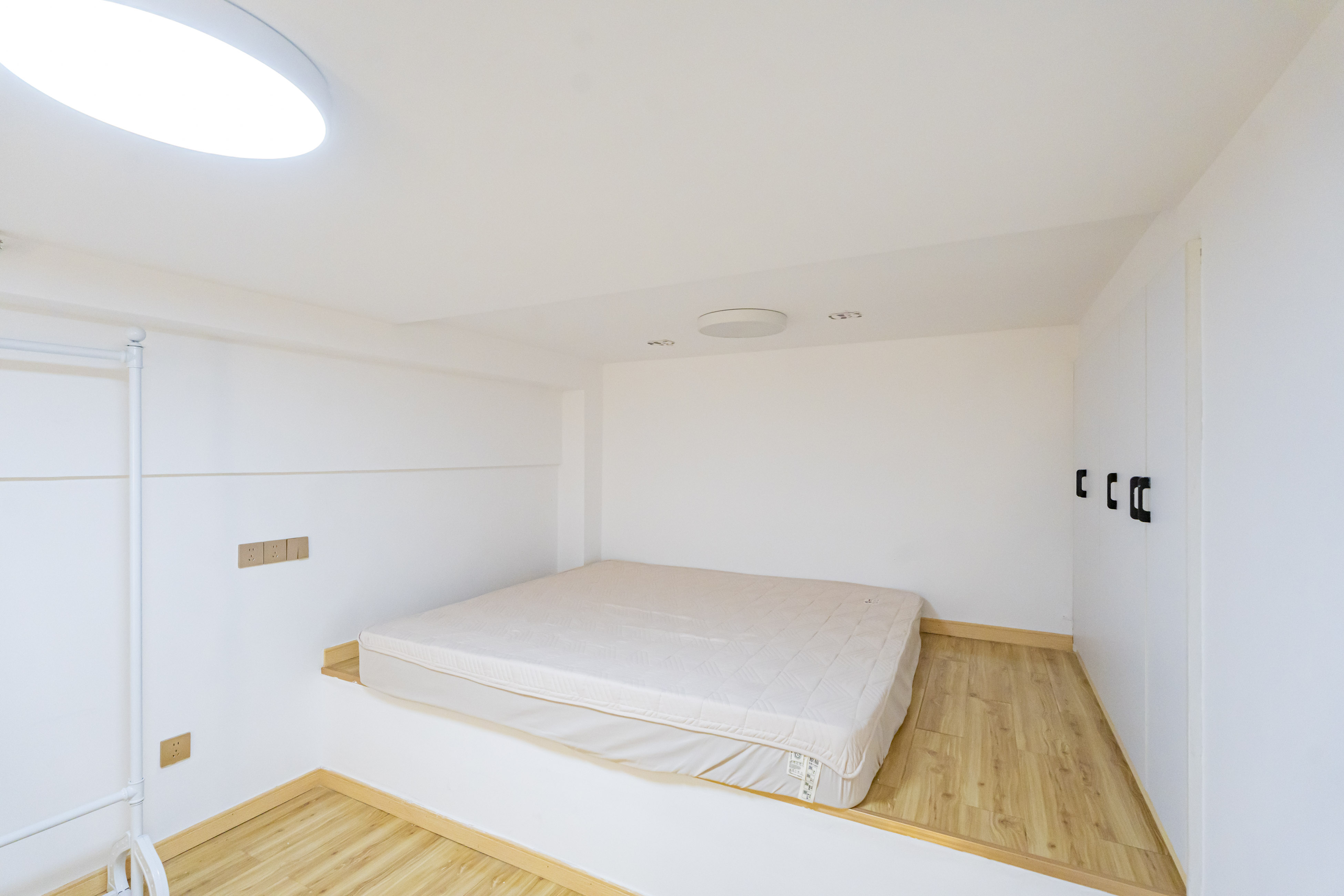 富兴时代御城  2室2厅1卫   86.00万卧室