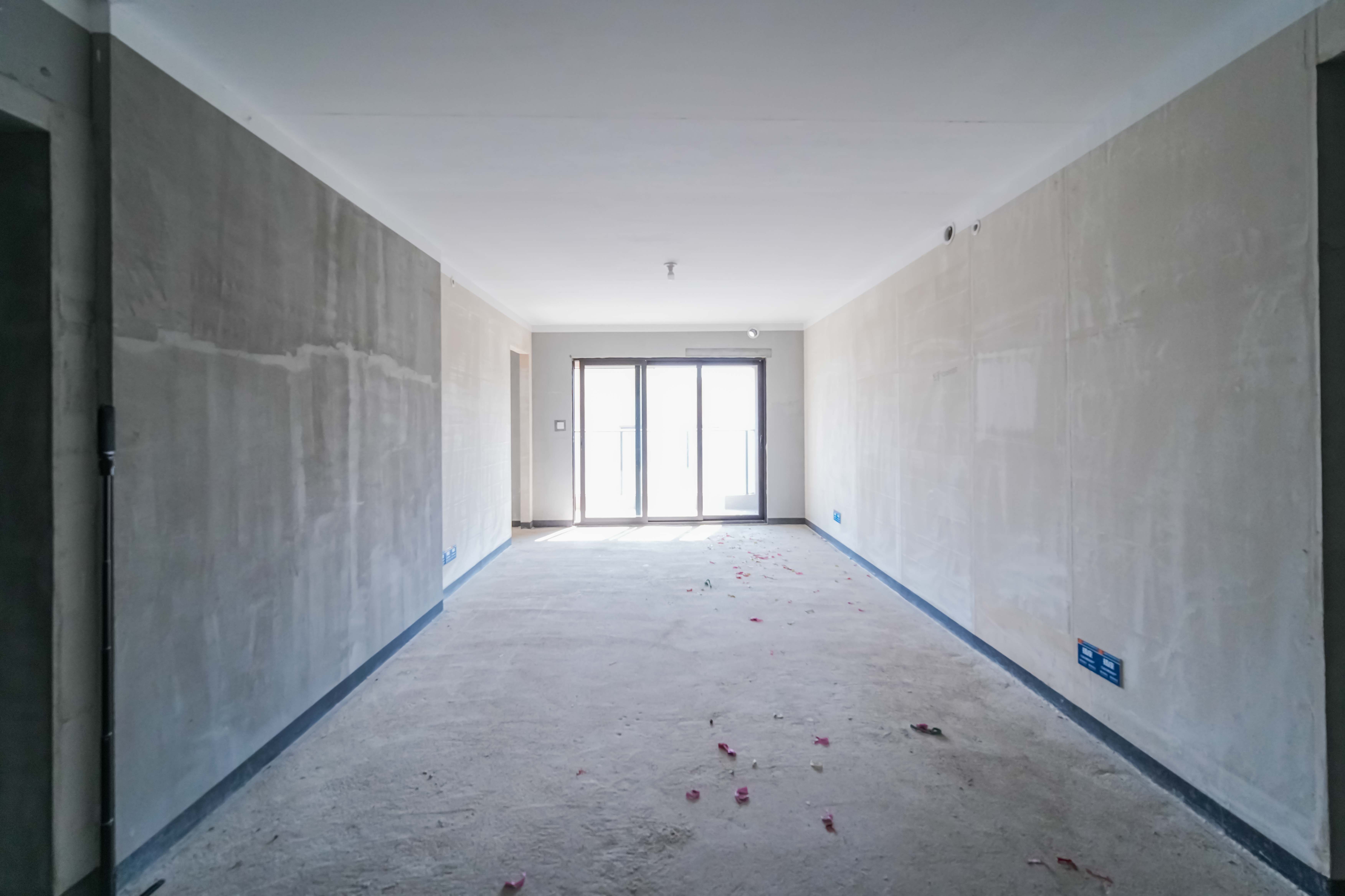 建发玖洲和玺  4室2厅2卫   145.00万其他