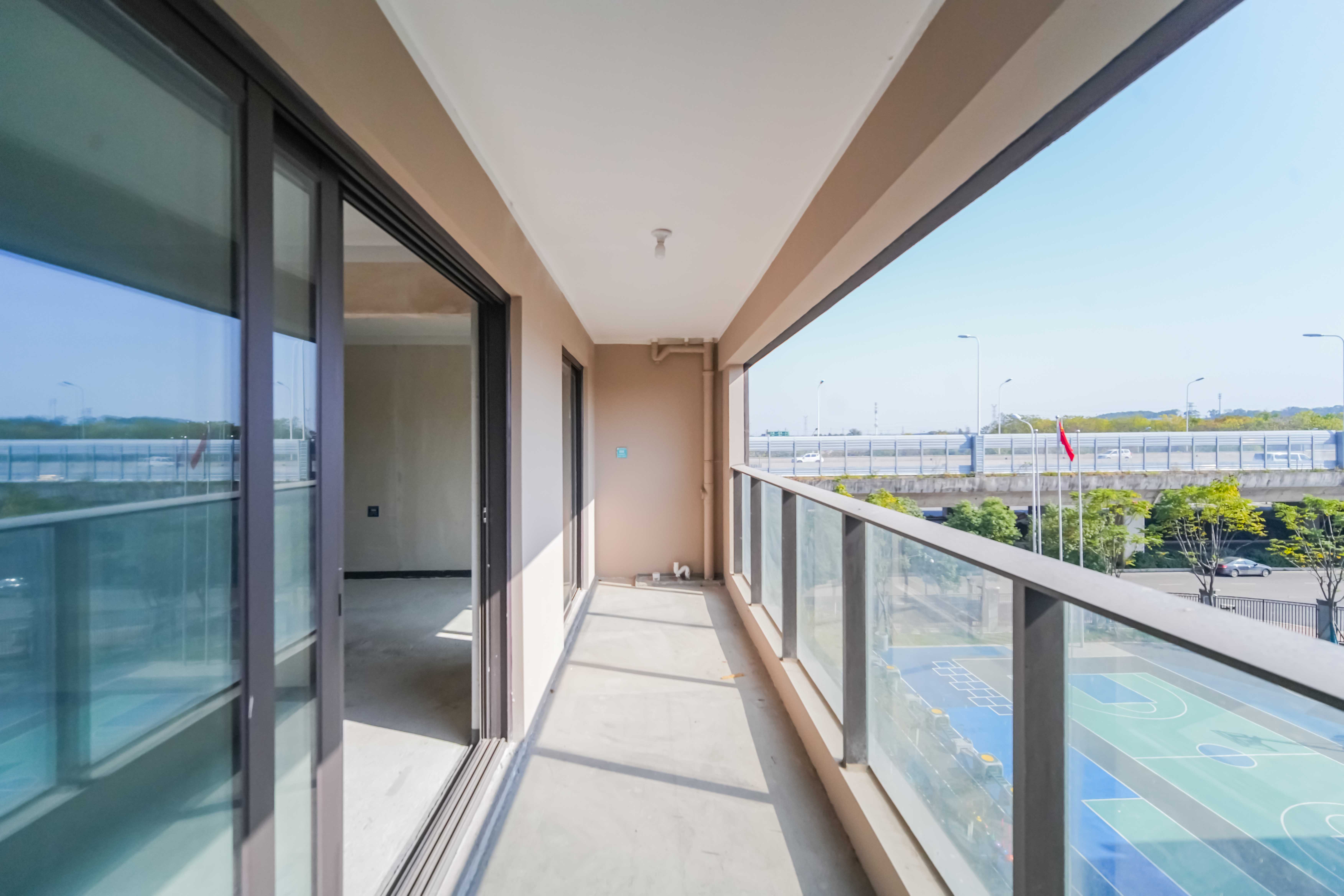 建发玖洲和玺  4室2厅2卫   145.00万其他
