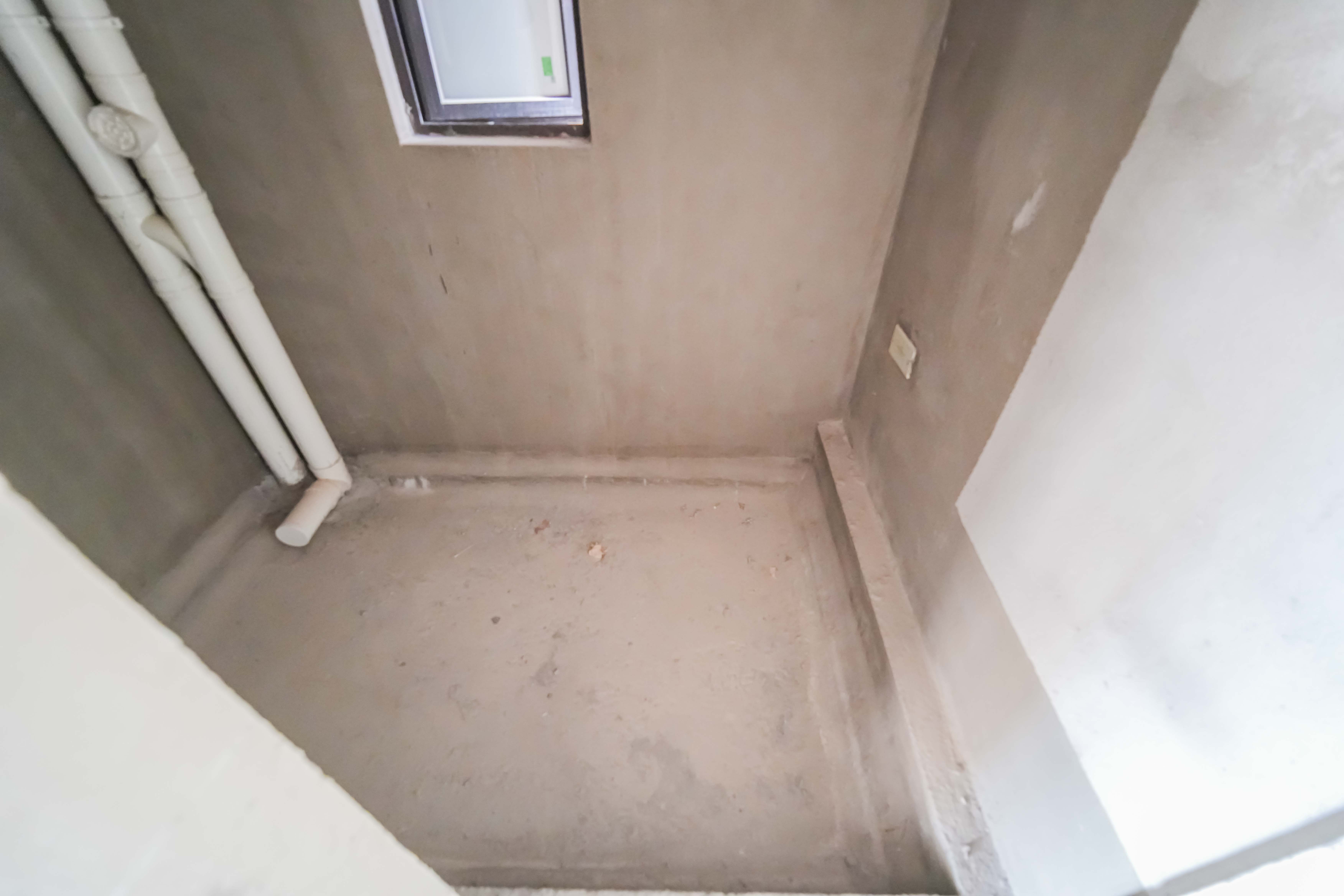 建发玖洲和玺  4室2厅2卫   145.00万其他