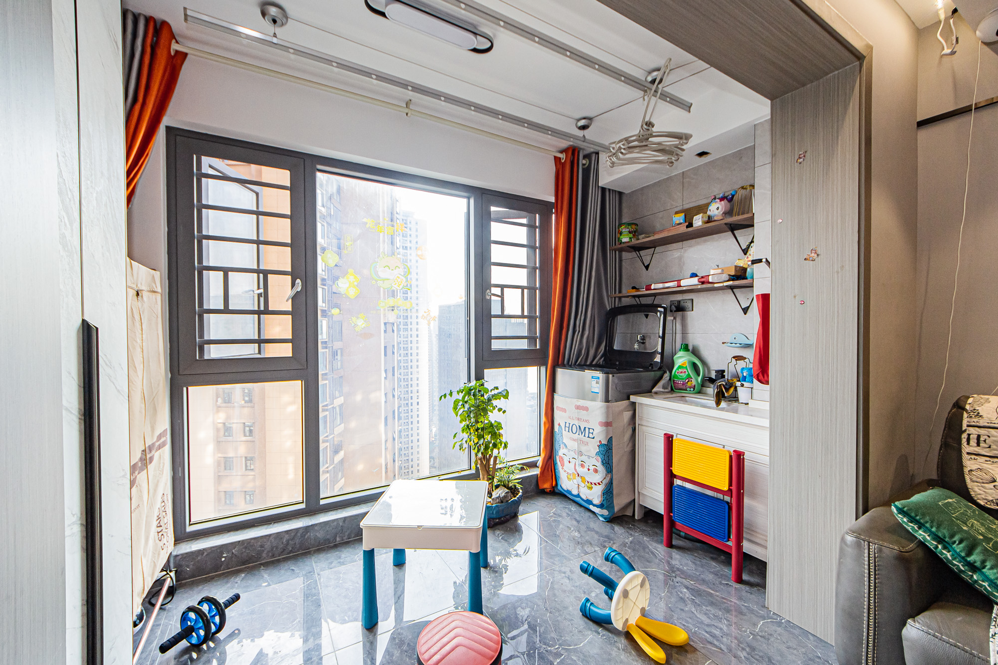 北辰三角洲C2区  3室2厅1卫    123.7万 北辰三角洲C2区  3室2厅1卫    123.7万阳台