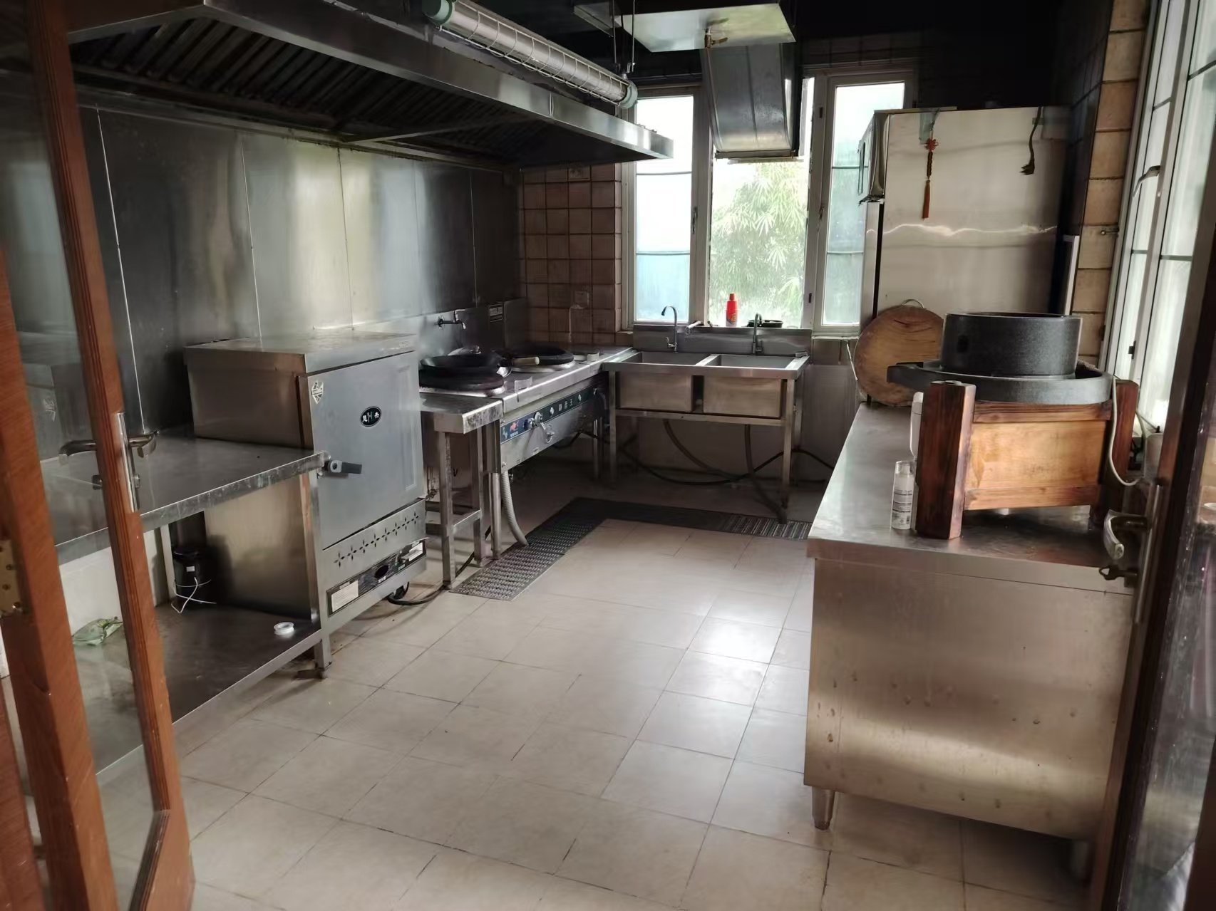 黄金海岸花园  5室2厅5卫    1500.0万 黄金海岸花园  5室2厅5卫    1500.0万室内图