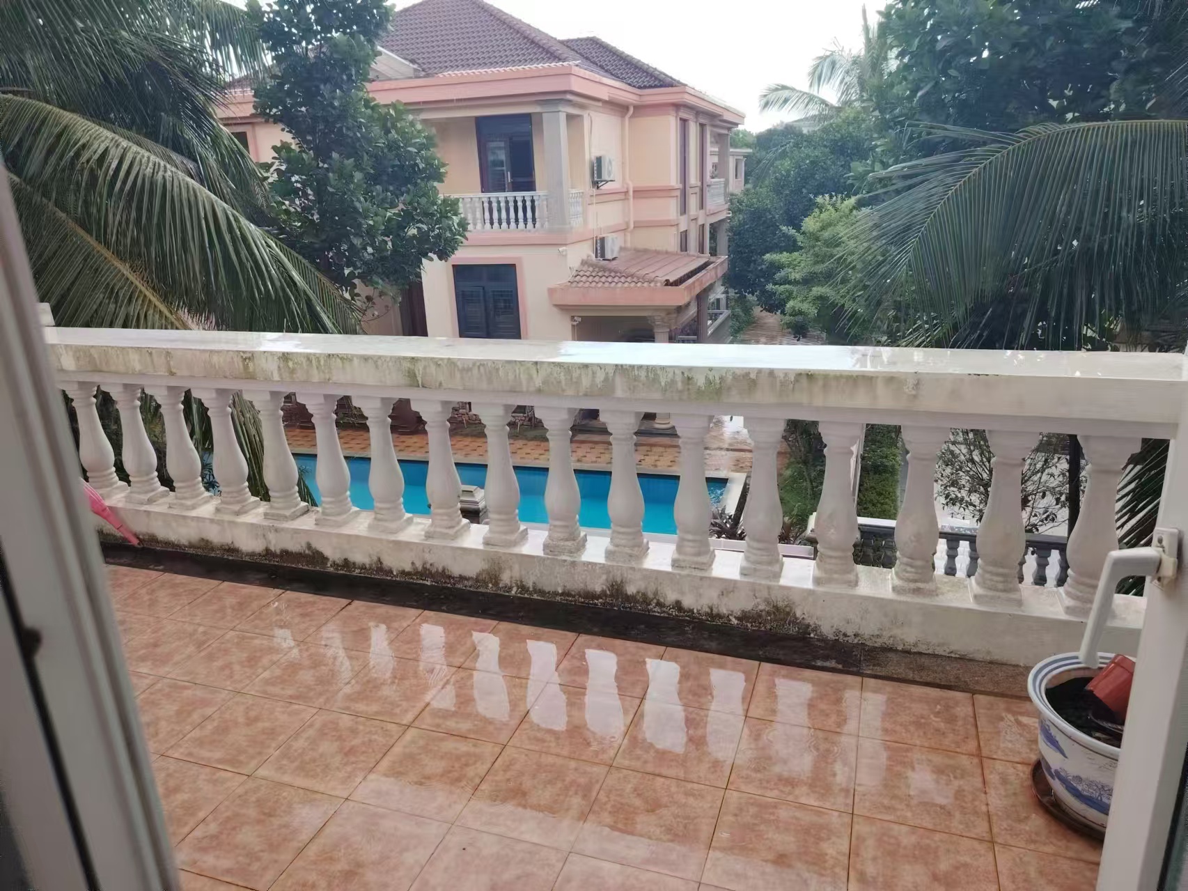 黄金海岸花园  5室2厅5卫    1500.0万 黄金海岸花园  5室2厅5卫    1500.0万室内图