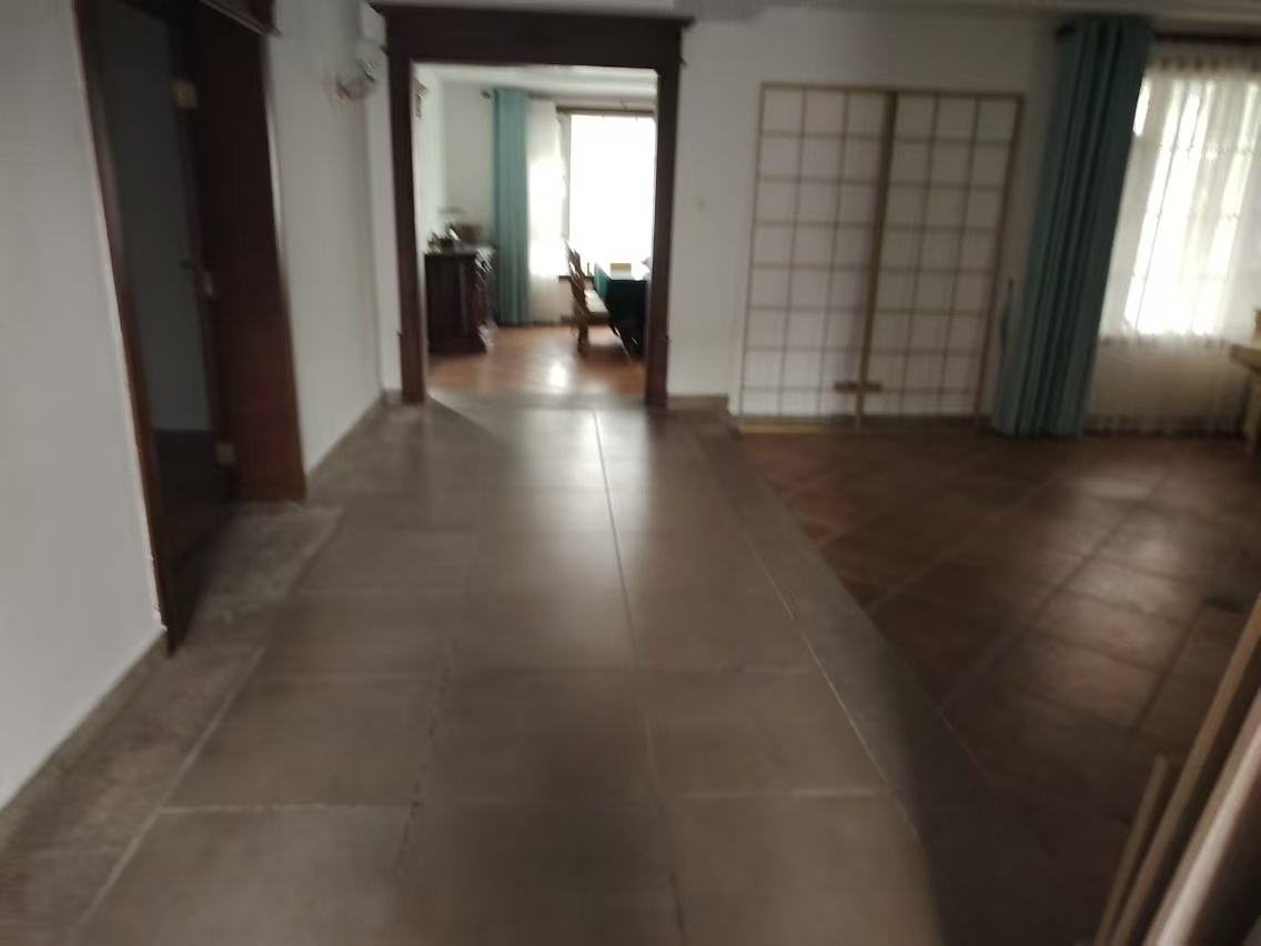 黄金海岸花园  5室2厅5卫    1500.0万 黄金海岸花园  5室2厅5卫    1500.0万室内图