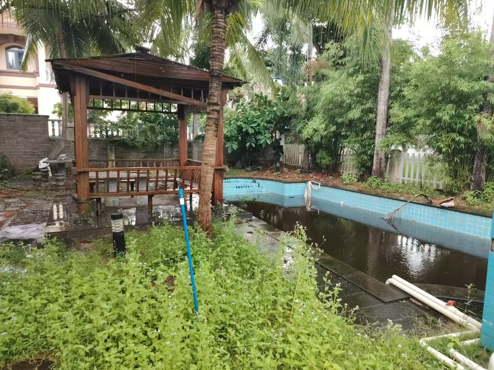 黄金海岸花园  5室2厅5卫    1500.0万 黄金海岸花园  5室2厅5卫    1500.0万室内图