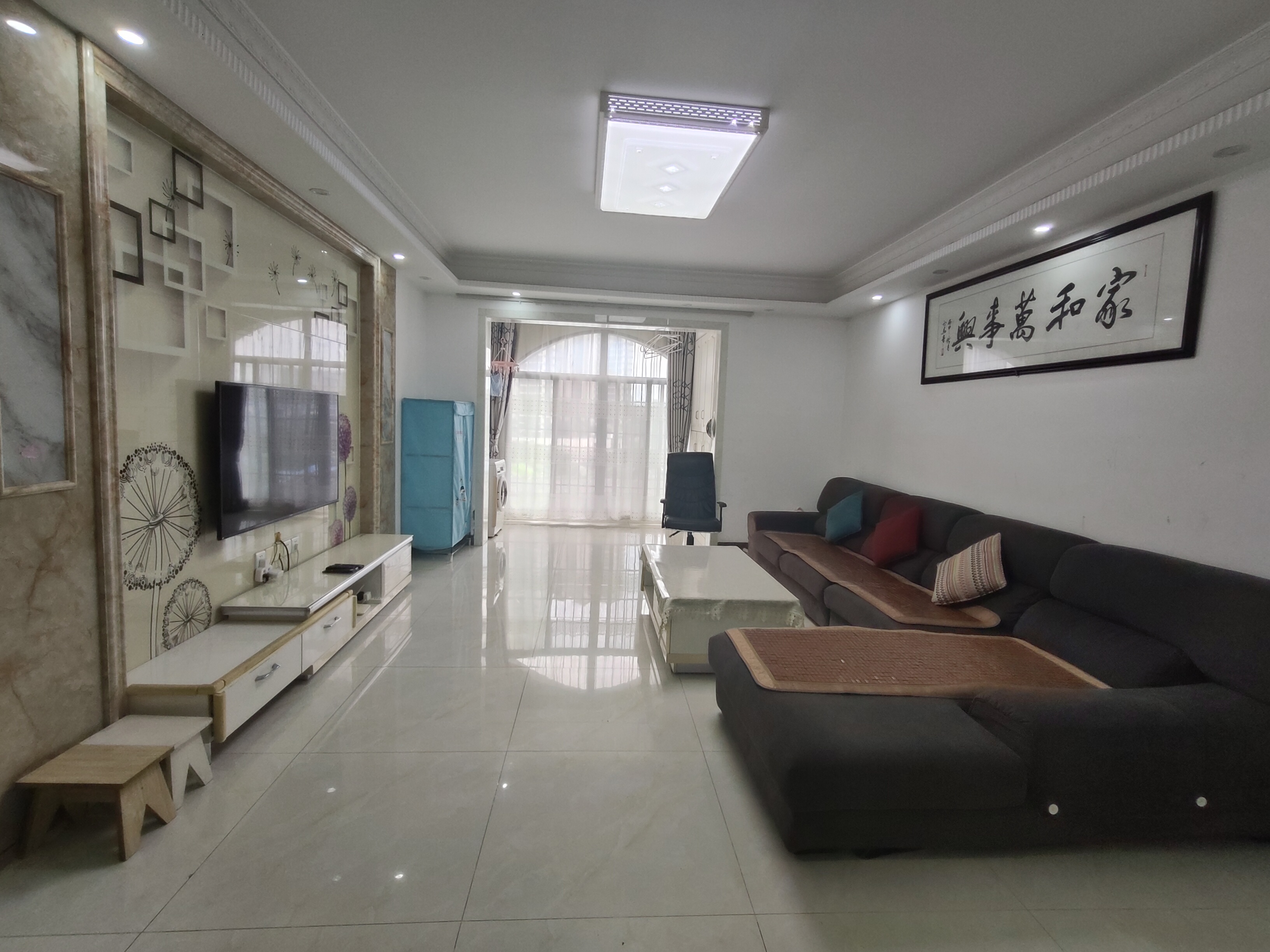 恒昇中央公园 3室2厅2卫 1500.0元/月 恒昇中央公园 3室2厅2卫 1500.0元/月室内图