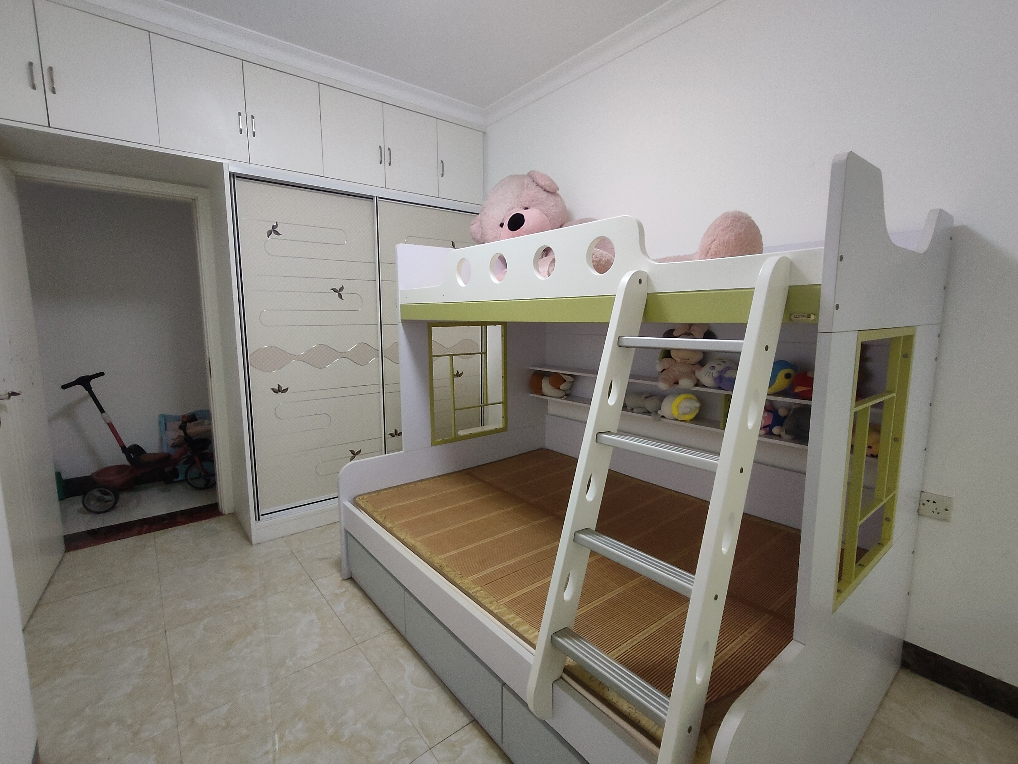 恒昇中央公园 3室2厅2卫 1500.0元/月 恒昇中央公园 3室2厅2卫 1500.0元/月室内图