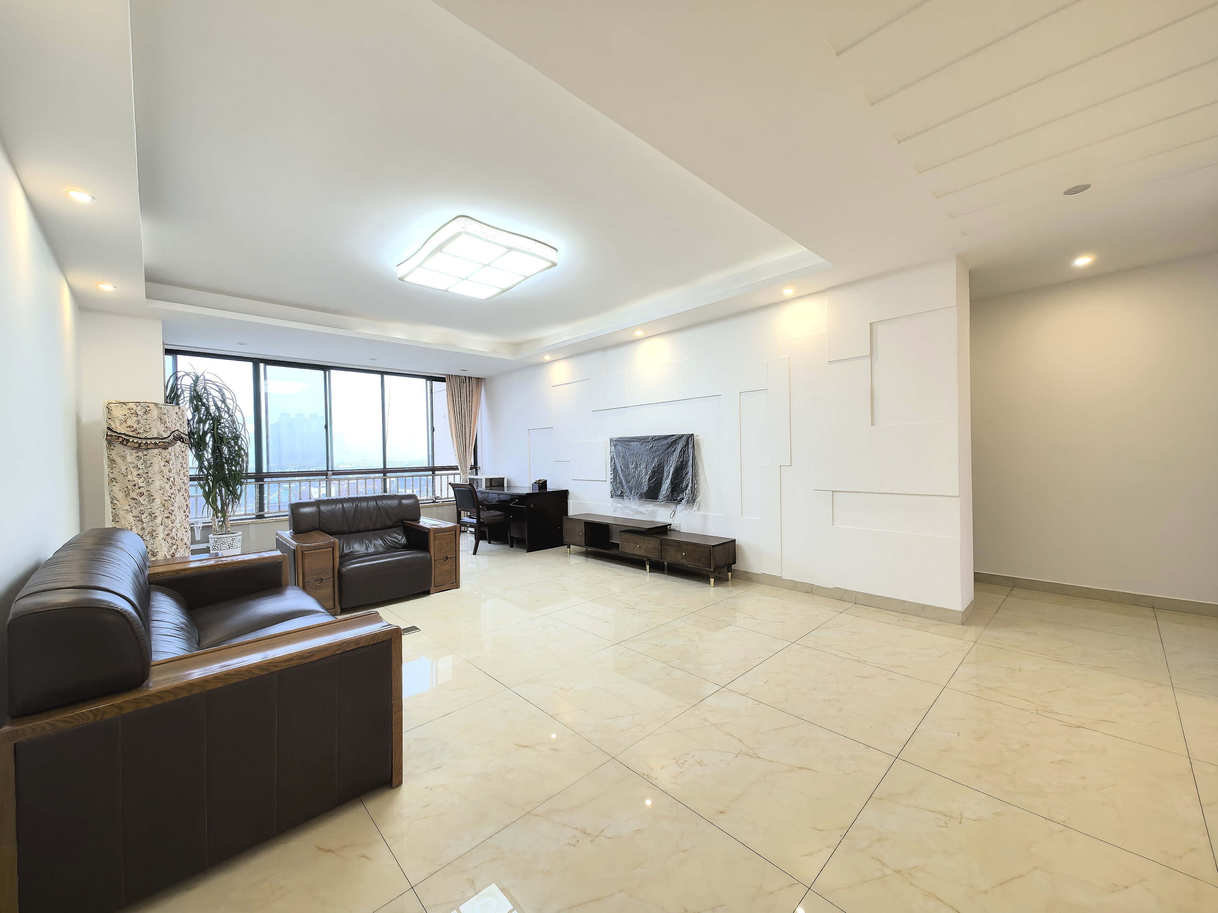 金色晓岛 3室2厅2卫 2200.0元/月 金色晓岛 3室2厅2卫 2200.0元/月室内图