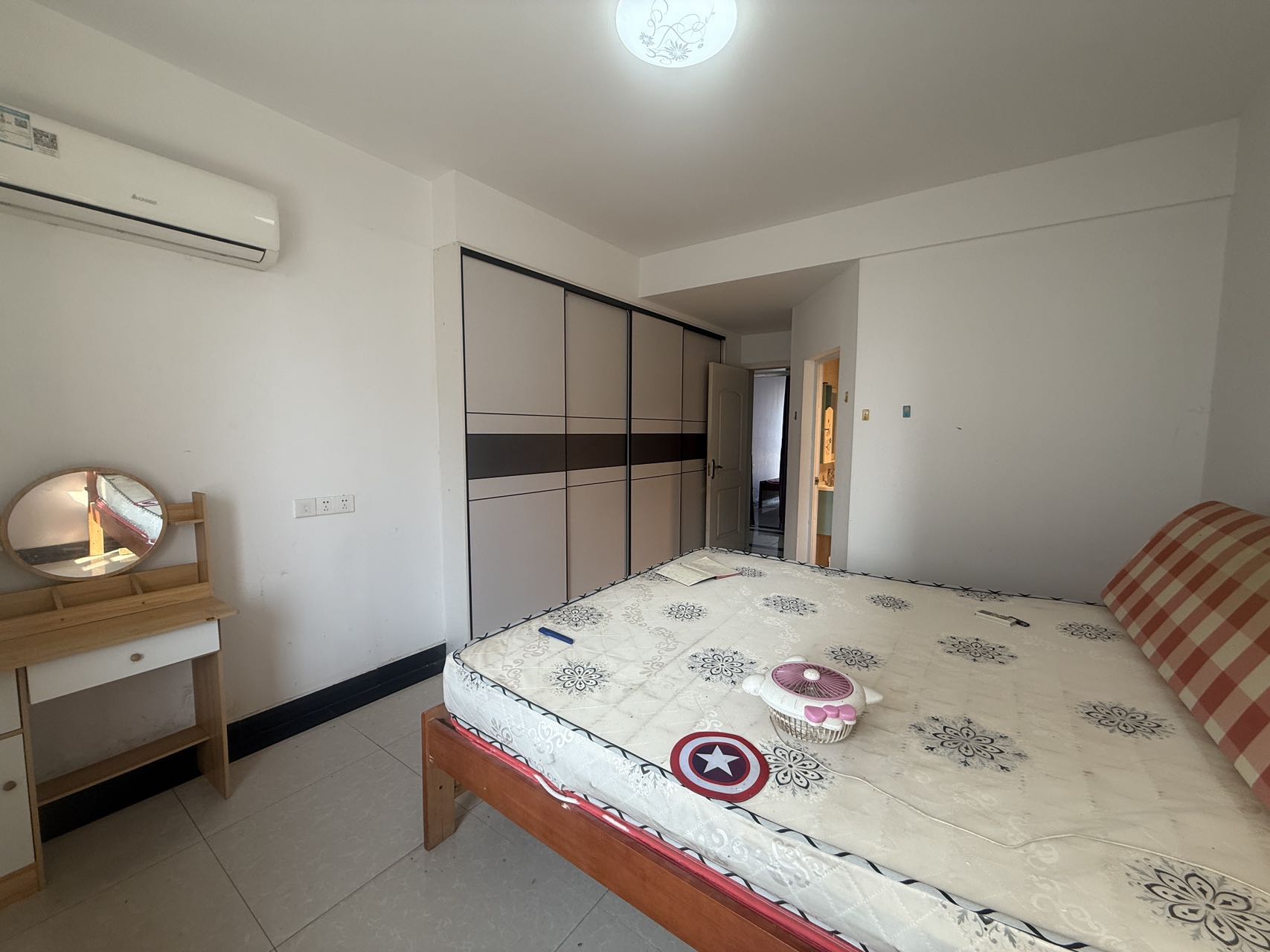 长城水郡 1室2厅1卫 1900.0元/月 长城水郡 1室2厅1卫 1900.0元/月室内图