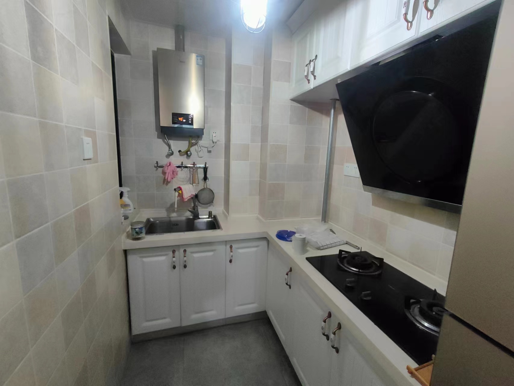 中建御山和苑 1室0厅0卫 1800.0元/月 中建御山和苑 1室0厅0卫 1800.0元/月室内图