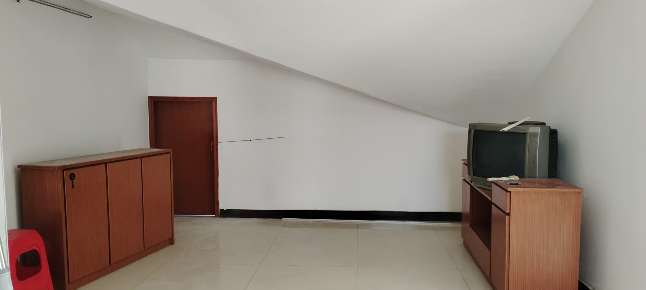 幸福里 2室2厅1卫 550.0元/月 幸福里 2室2厅1卫 550.0元/月室内图