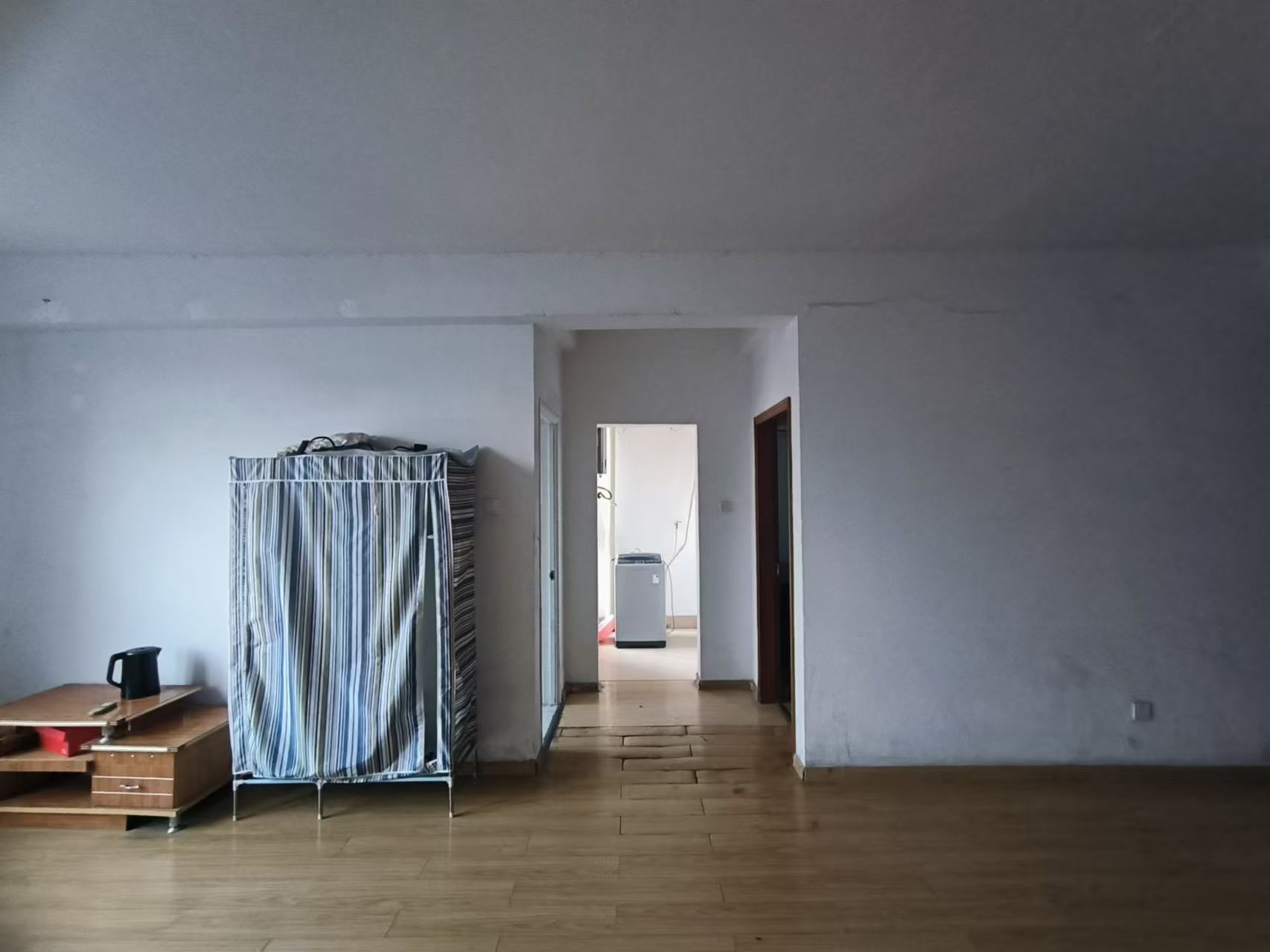 泰山公馆 1室0厅0卫 1800.0元/月 泰山公馆 1室0厅0卫 1800.0元/月室内图