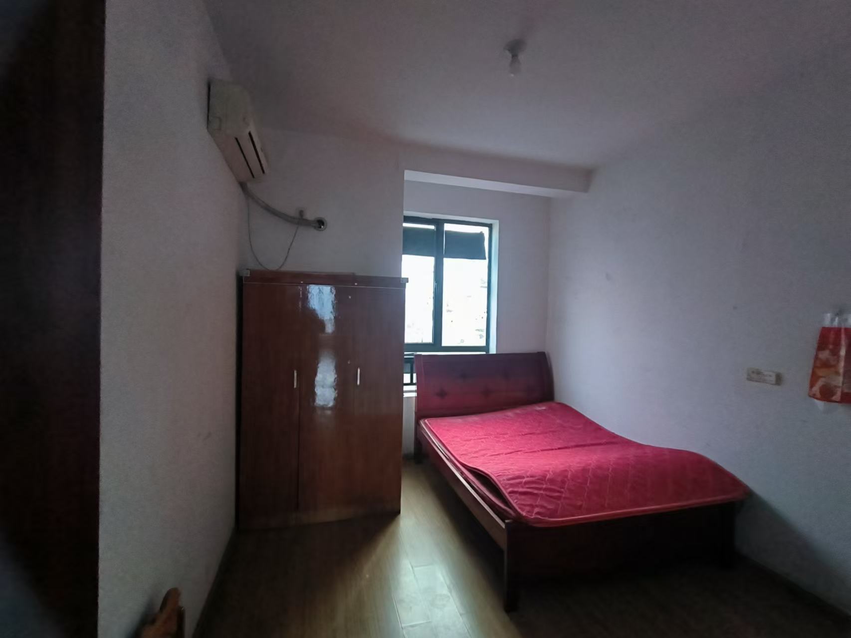 泰山公馆 1室0厅0卫 1800.0元/月 泰山公馆 1室0厅0卫 1800.0元/月室内图