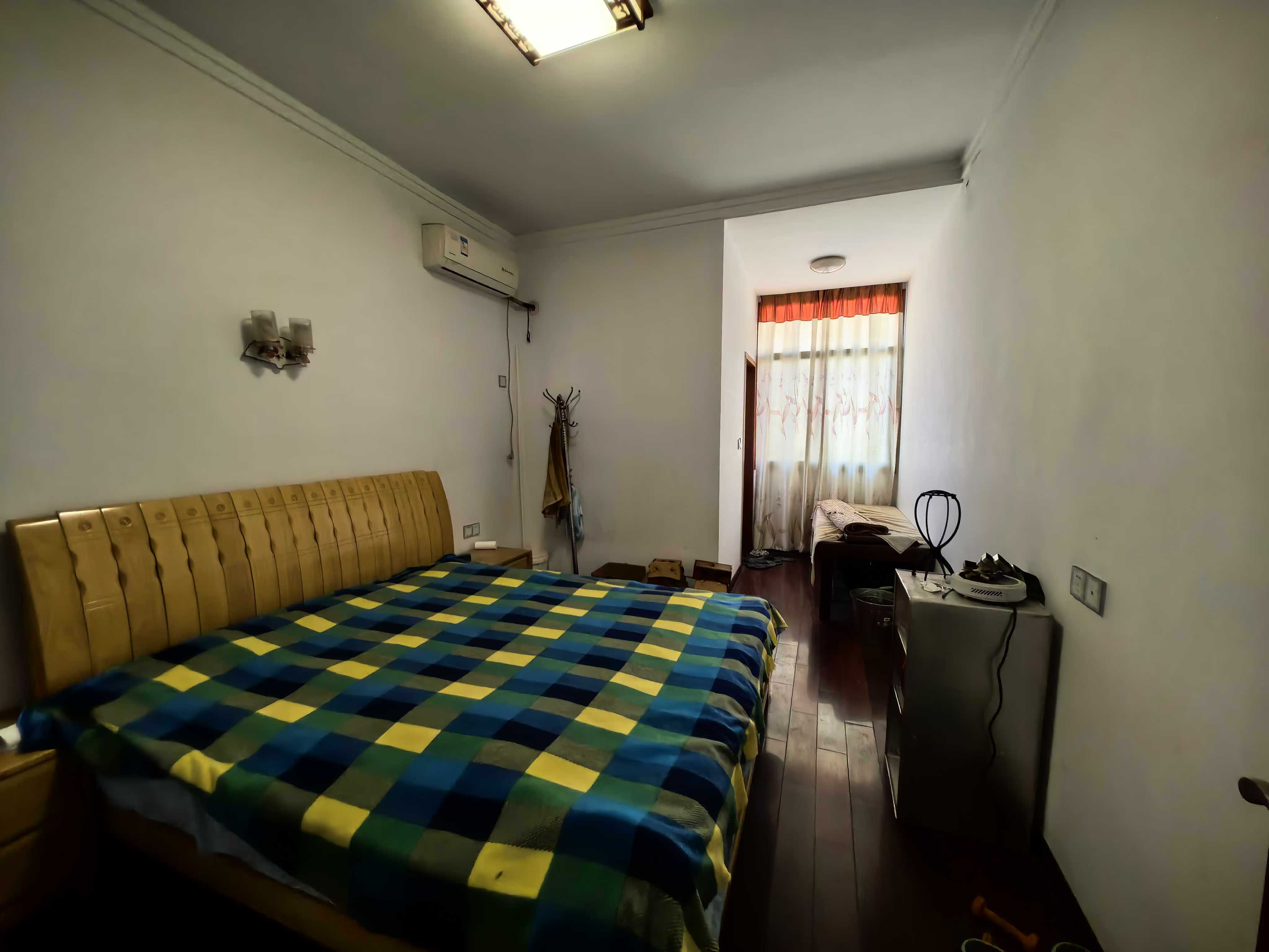 明月小区 3室2厅2卫 1400.0元/月 明月小区 3室2厅2卫 1400.0元/月室内图